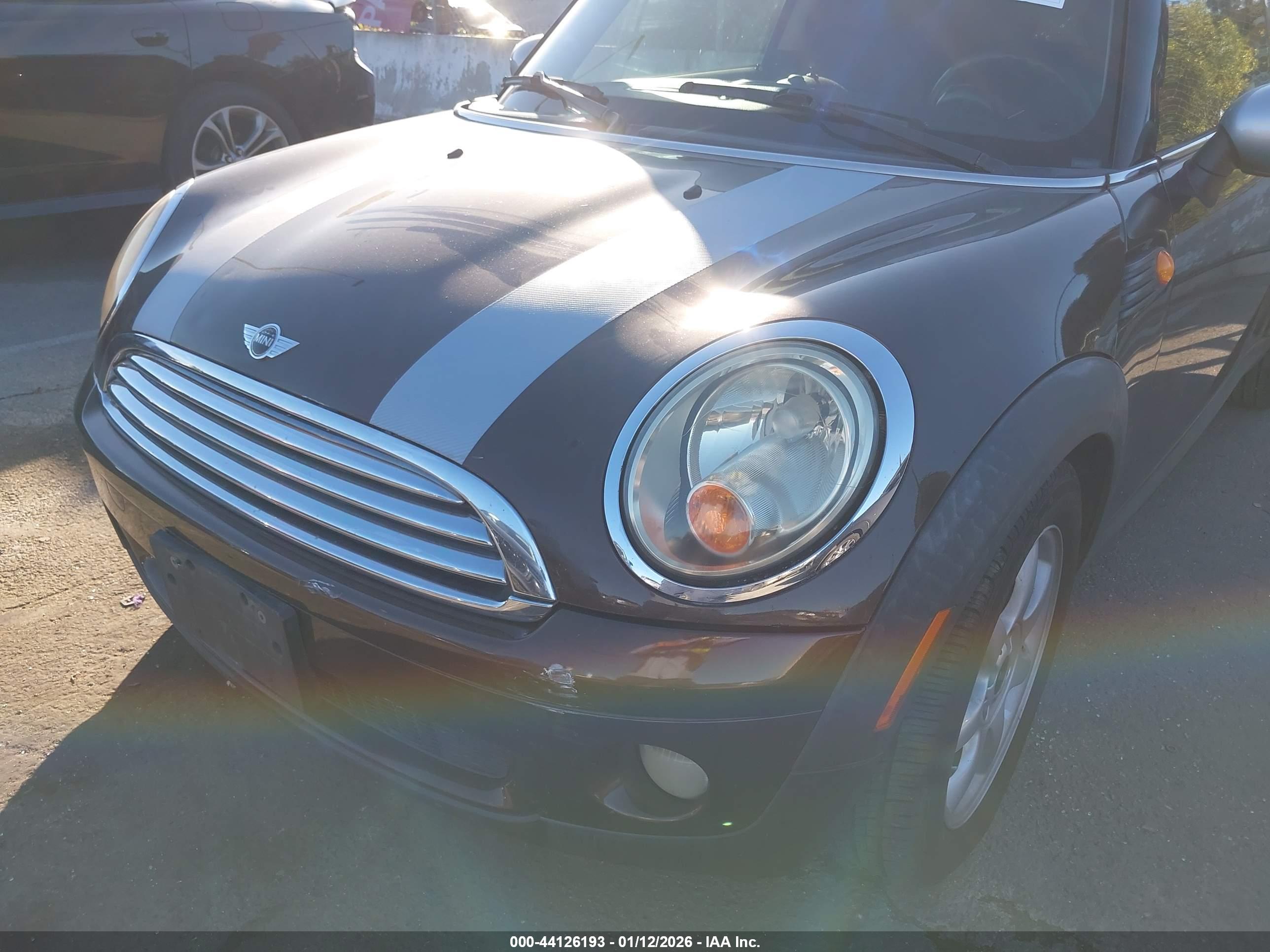 MINI COOPER image 6