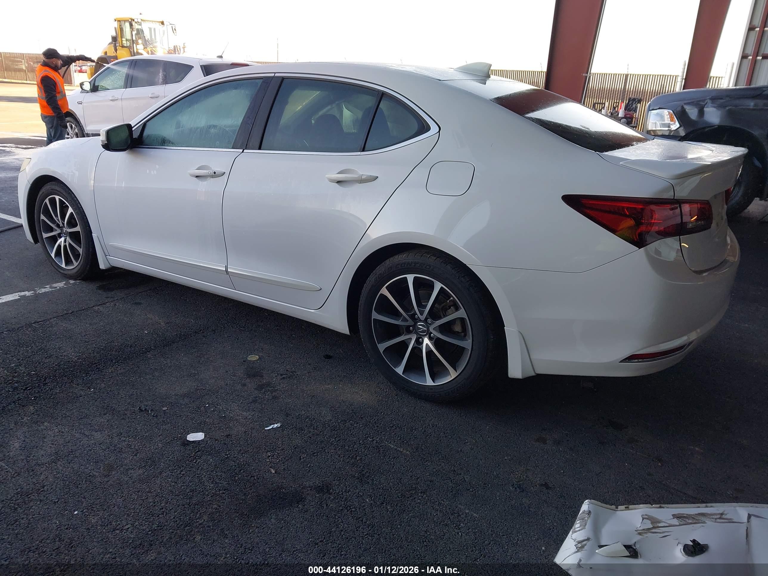 ACURA TLX image 3