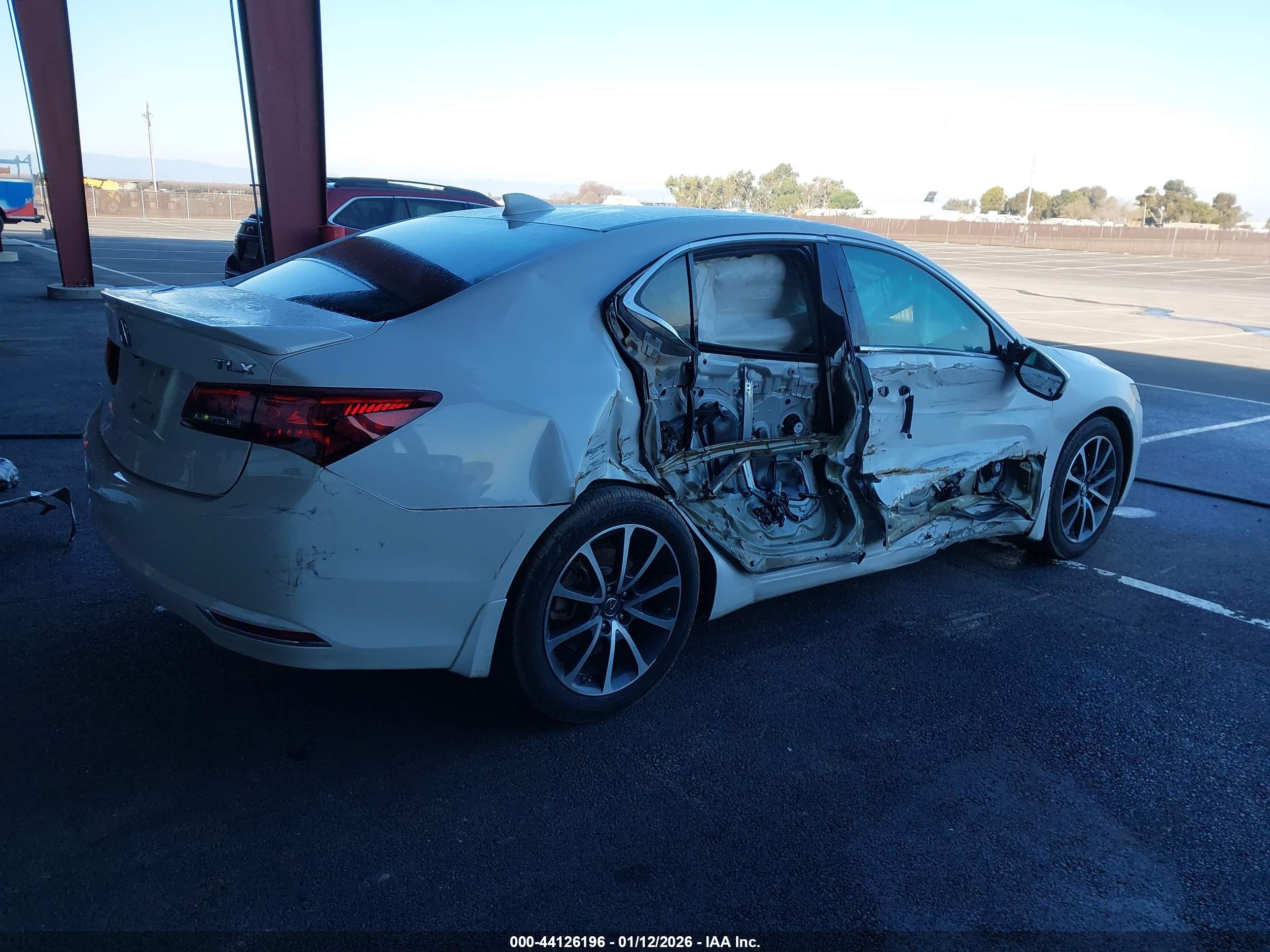 ACURA TLX image 4