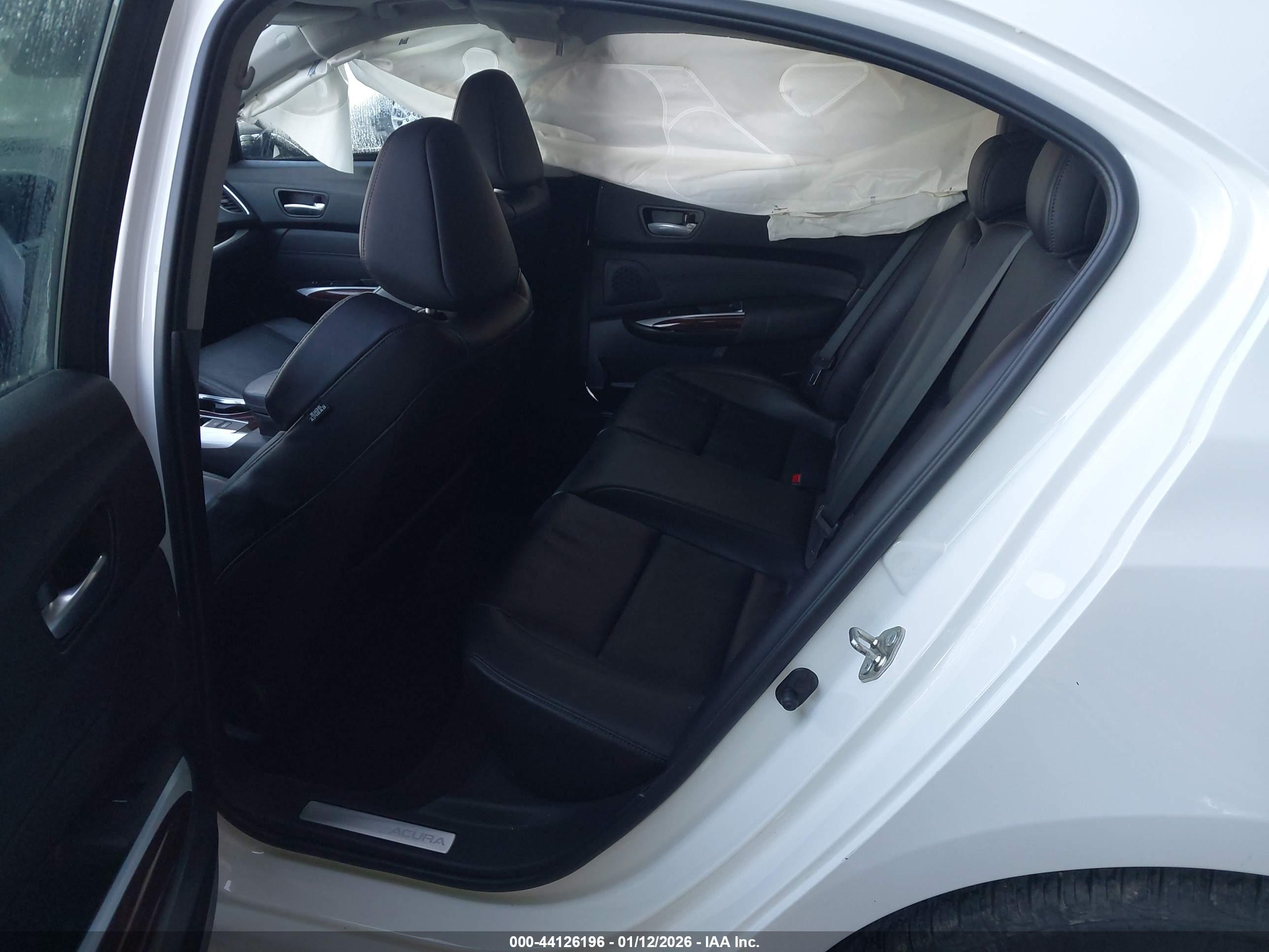 ACURA TLX image 8
