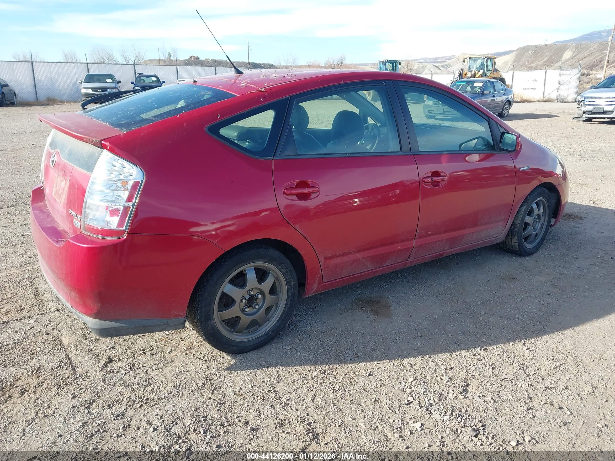 TOYOTA PRIUS image 4