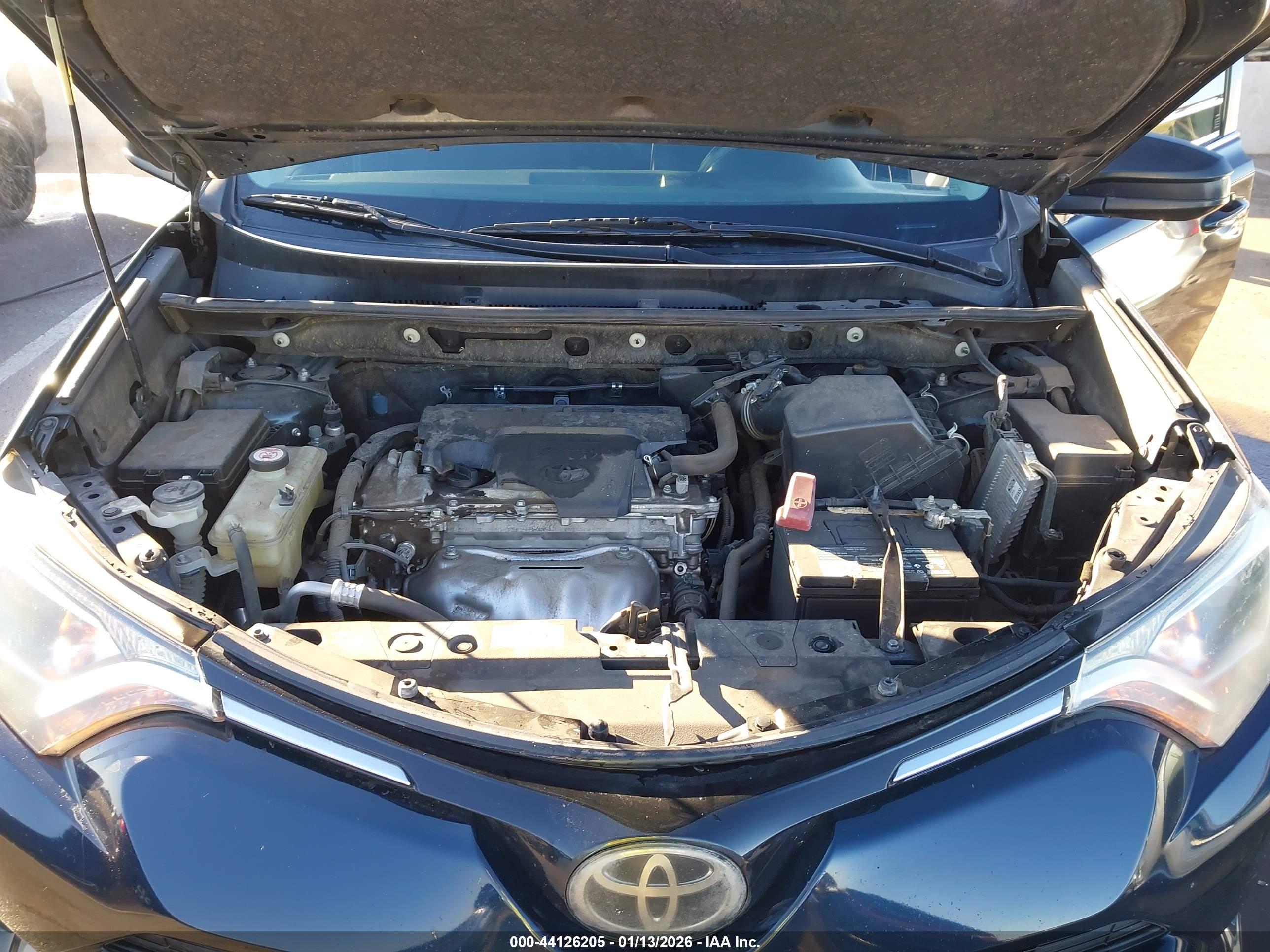 TOYOTA RAV4 image 10