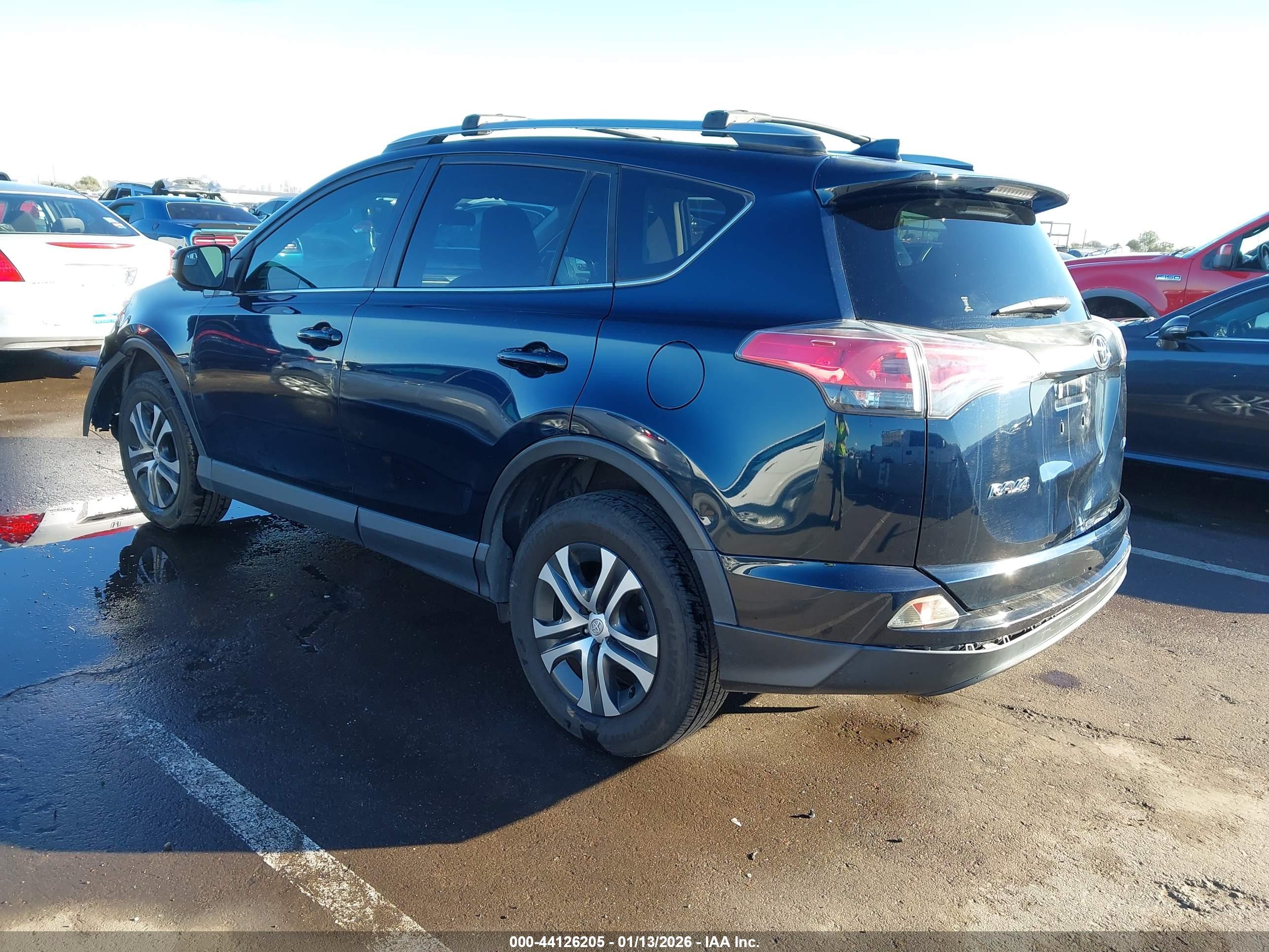 TOYOTA RAV4 image 3