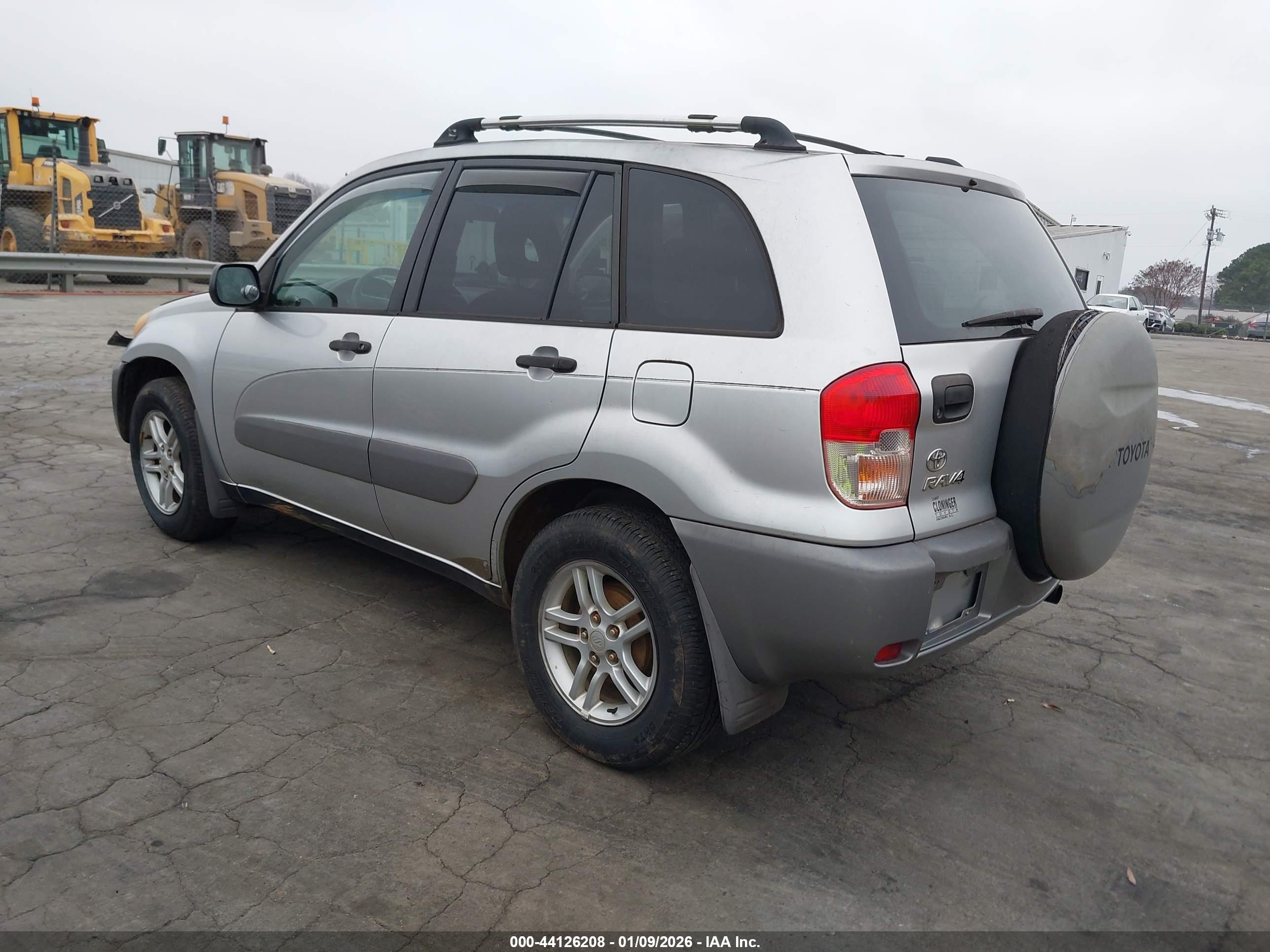 TOYOTA RAV4 image 3