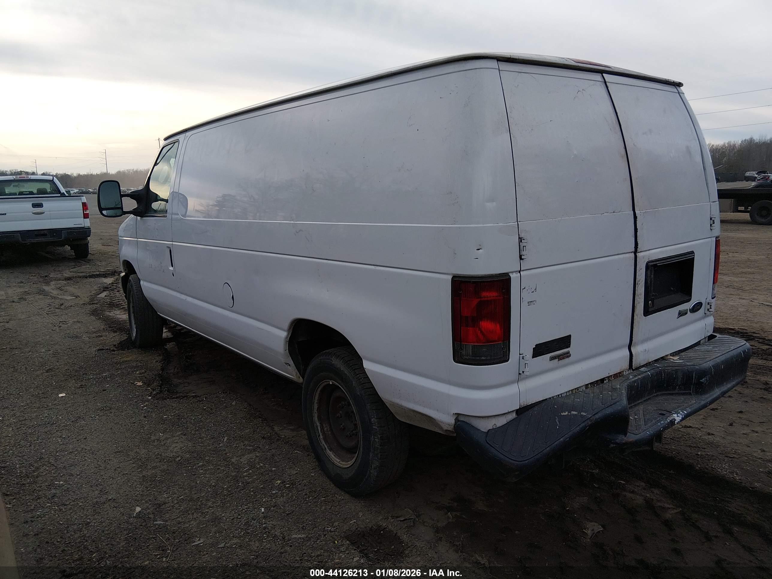 FORD E-250 image 3