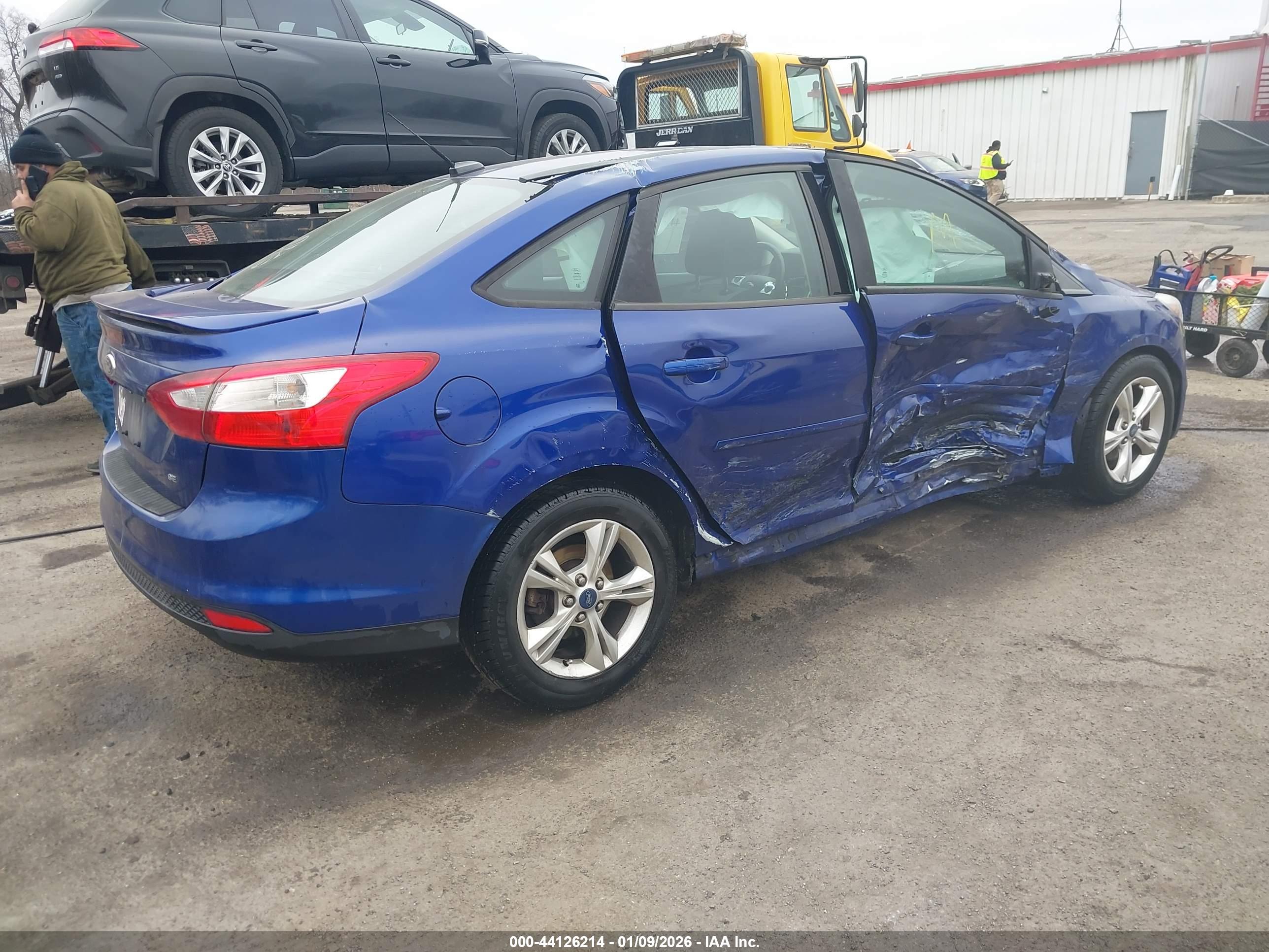 FORD FOCUS image 4