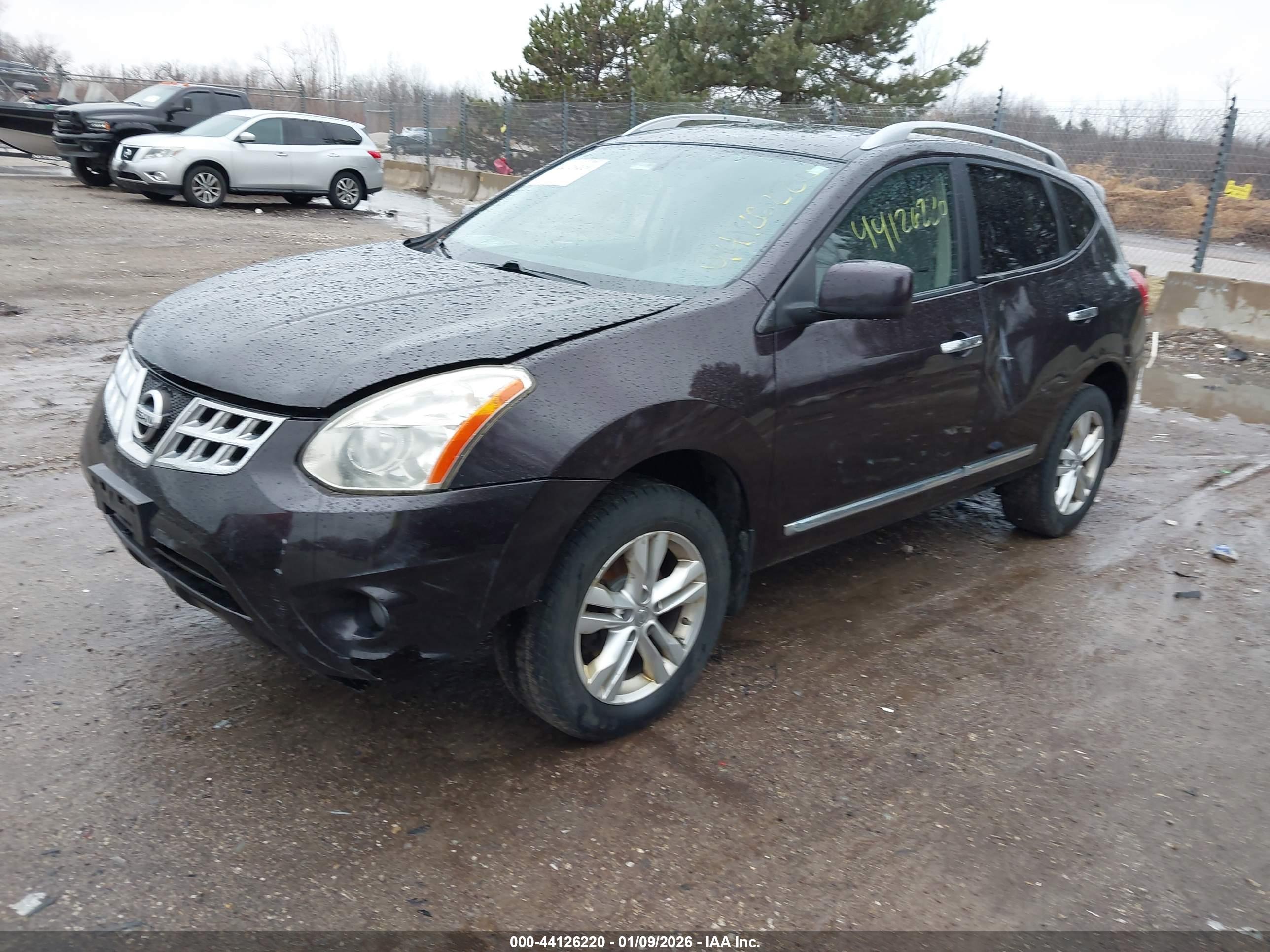 NISSAN ROGUE image 2
