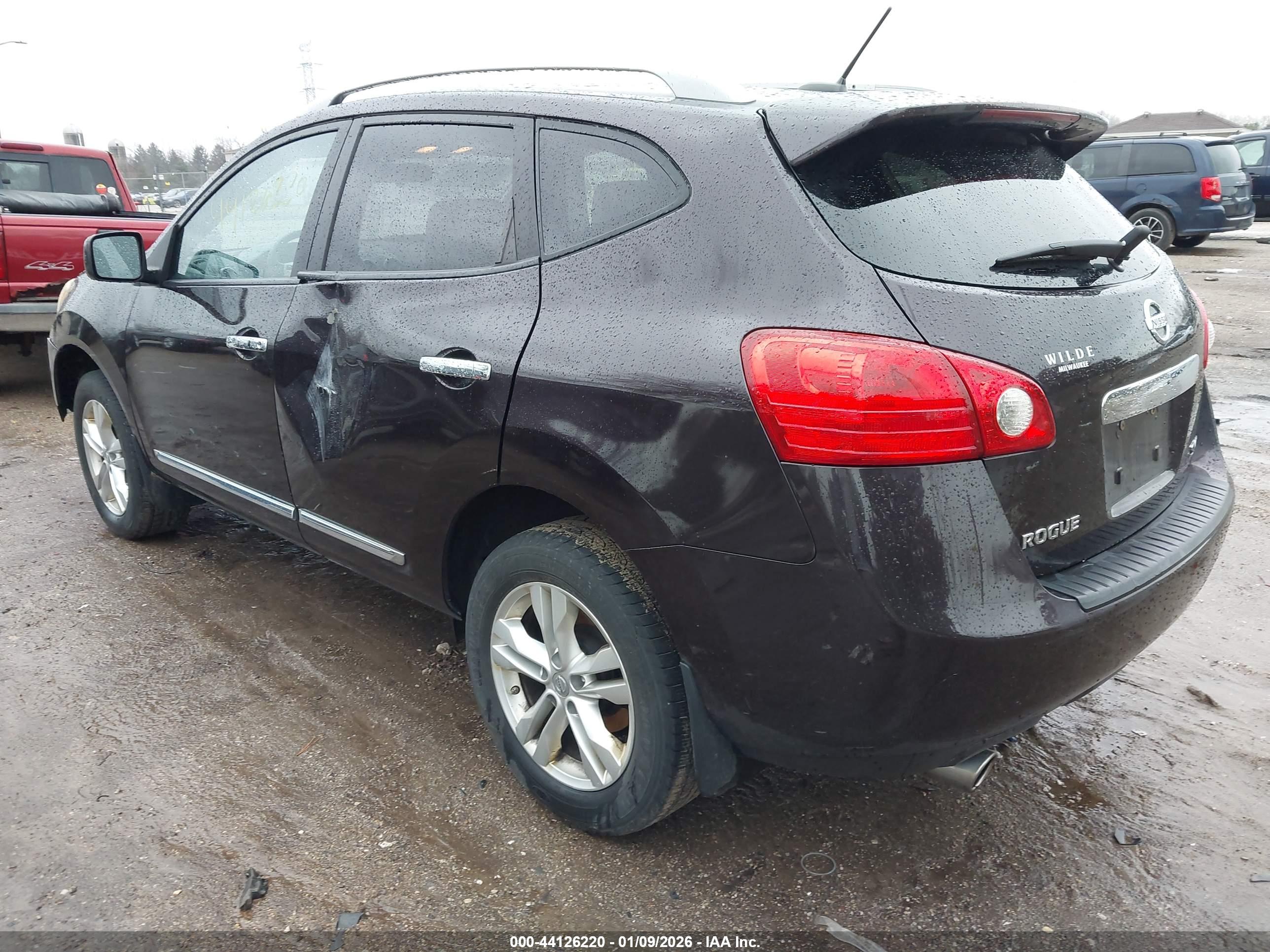NISSAN ROGUE image 3