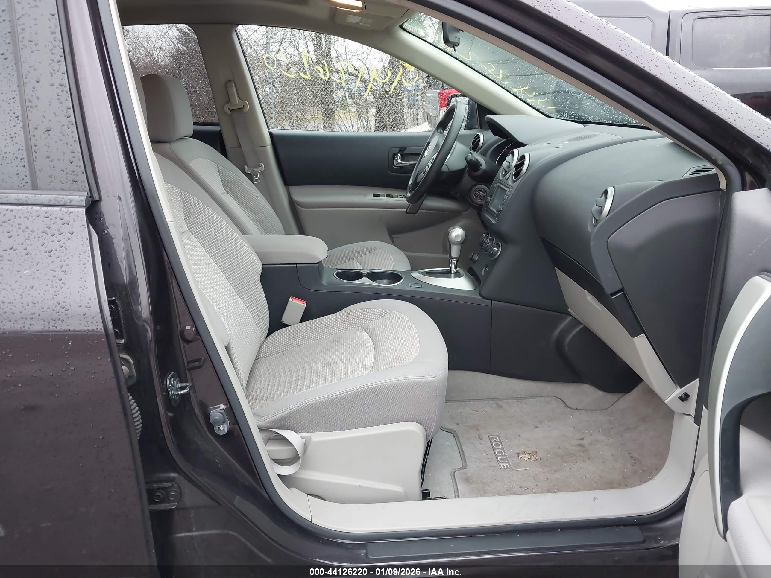 NISSAN ROGUE image 5