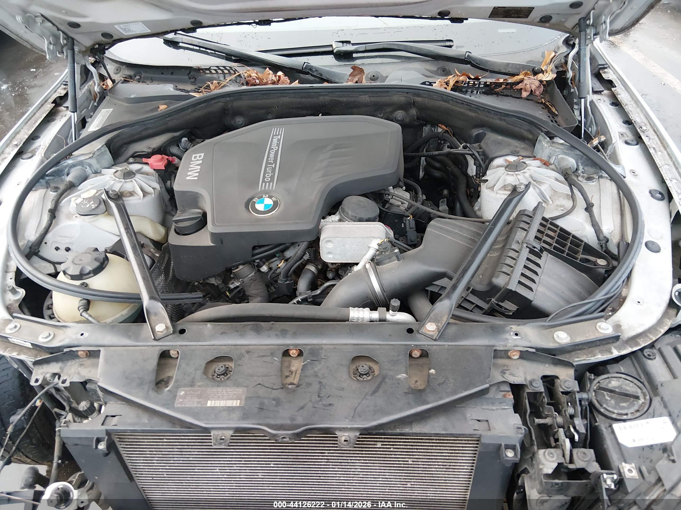 BMW 528I image 10