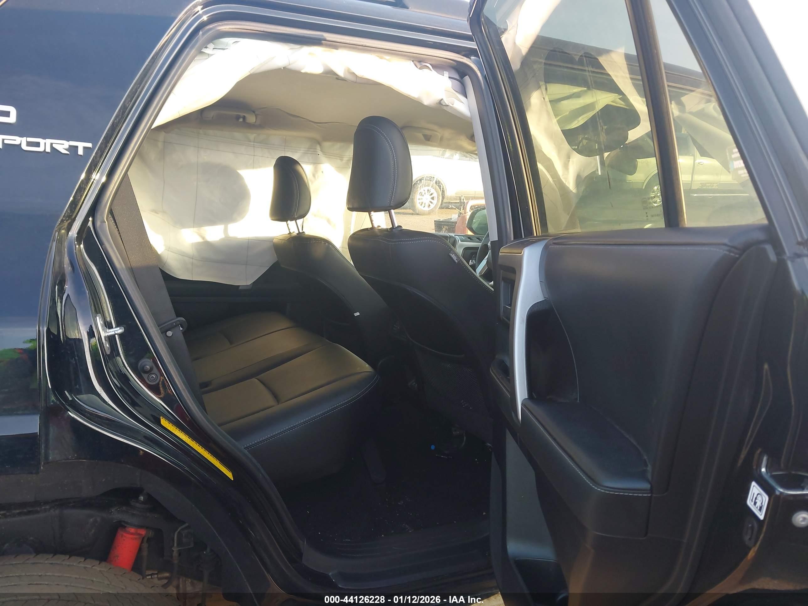 TOYOTA 4RUNNER image 8