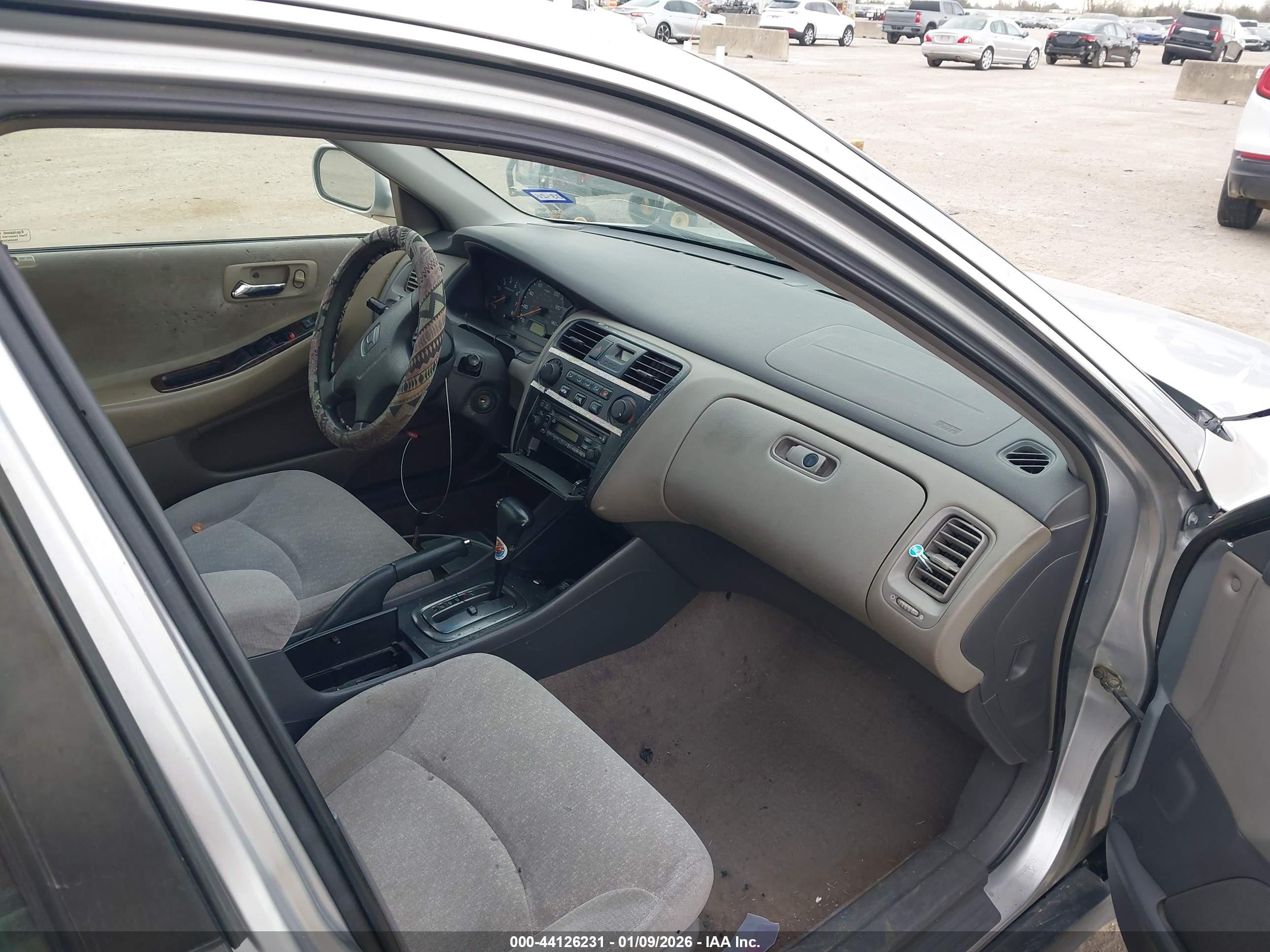 HONDA ACCORD image 5