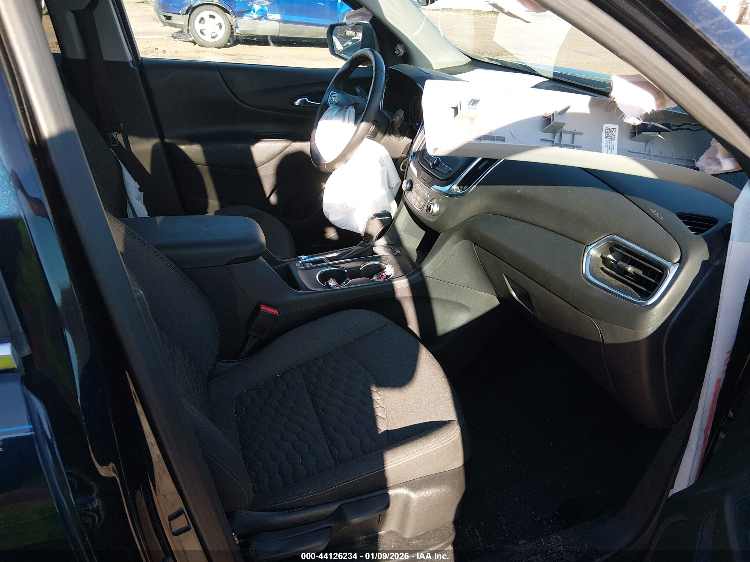 CHEVROLET EQUINOX image 5