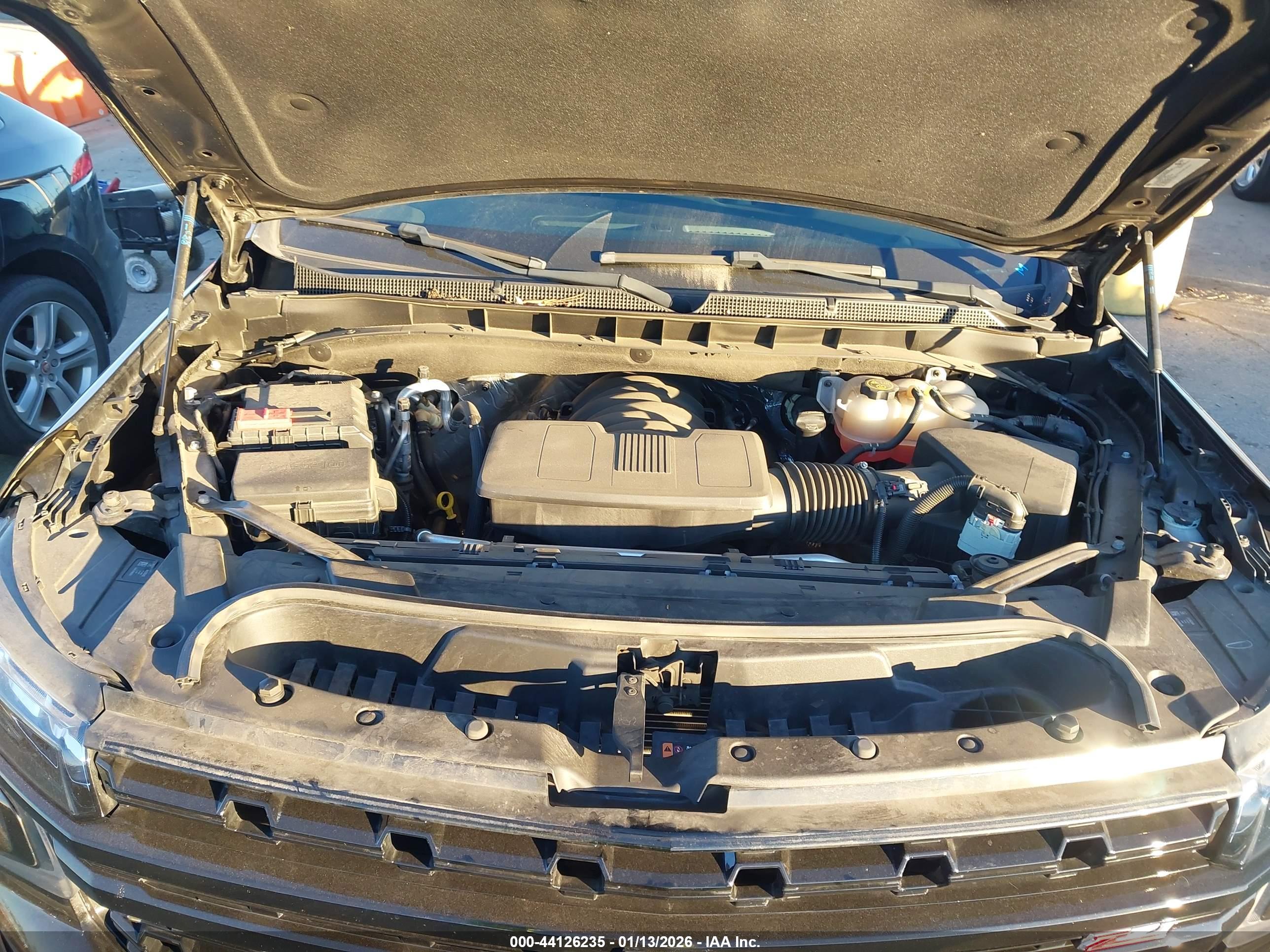 CHEVROLET TAHOE image 10