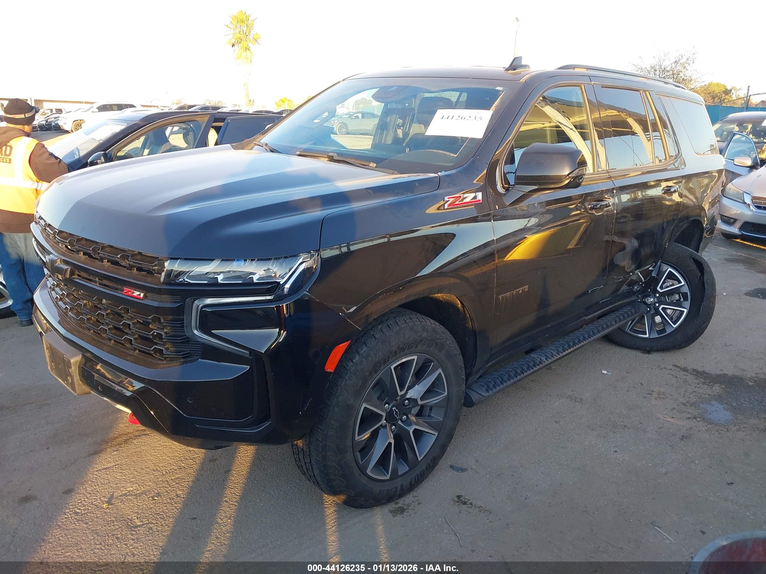 CHEVROLET TAHOE image 2