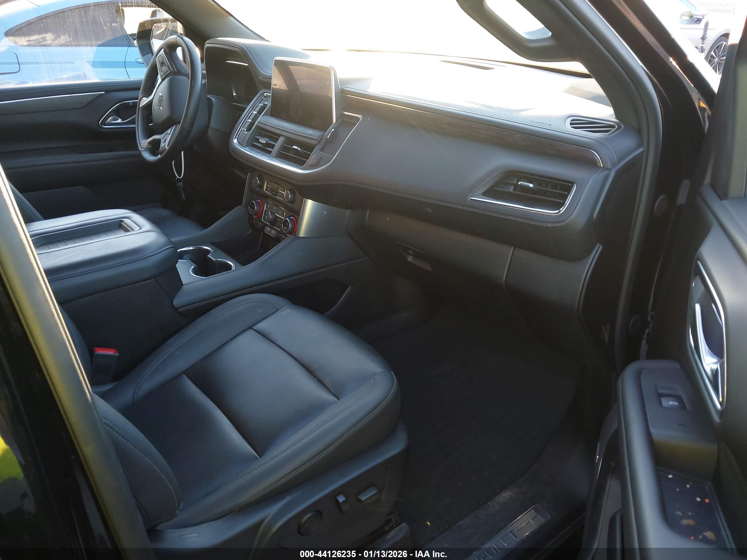 CHEVROLET TAHOE image 5