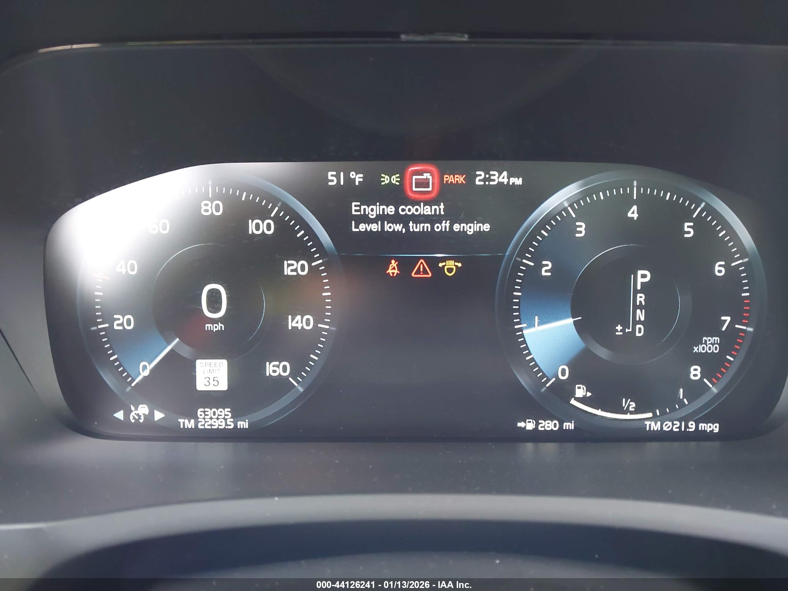 VOLVO XC90 image 7