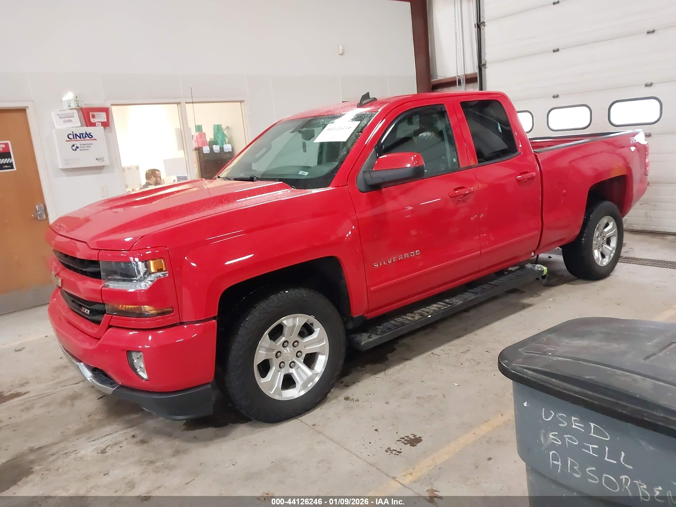 CHEVROLET SILVERADO image 2