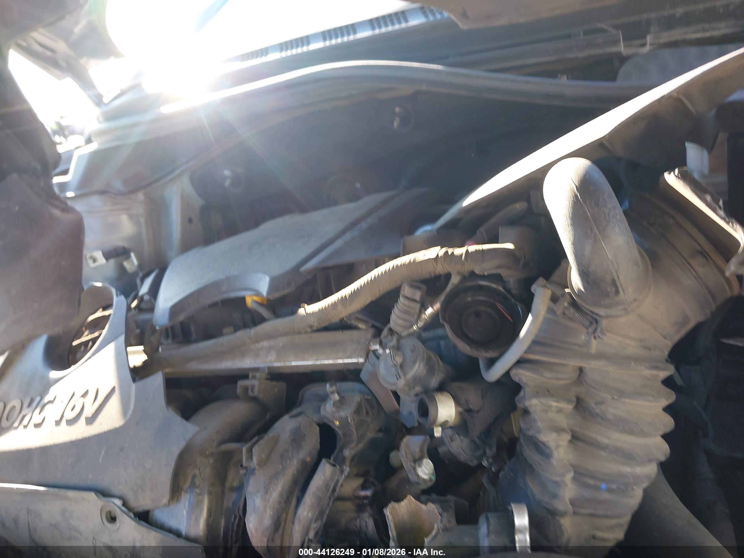 HYUNDAI ELANTRA image 10