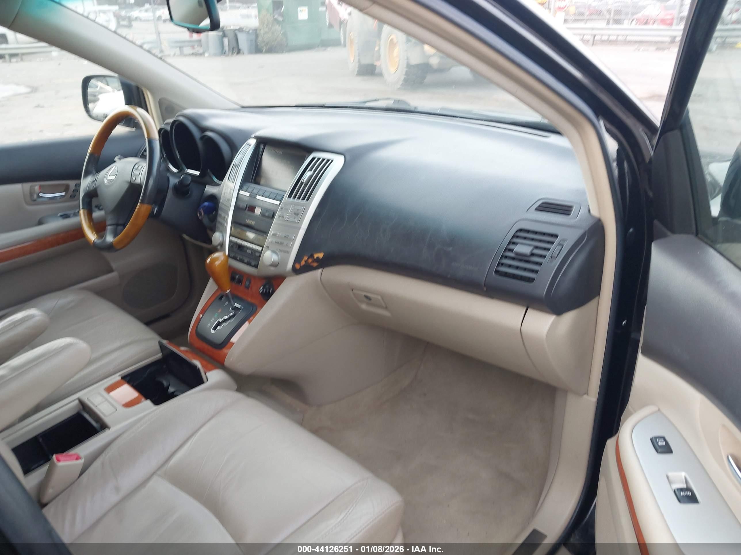 LEXUS RX image 5