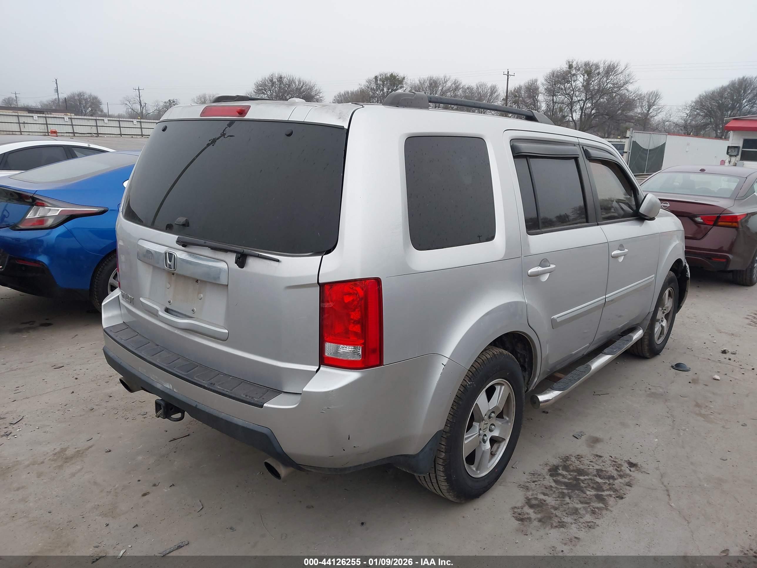 HONDA PILOT image 4
