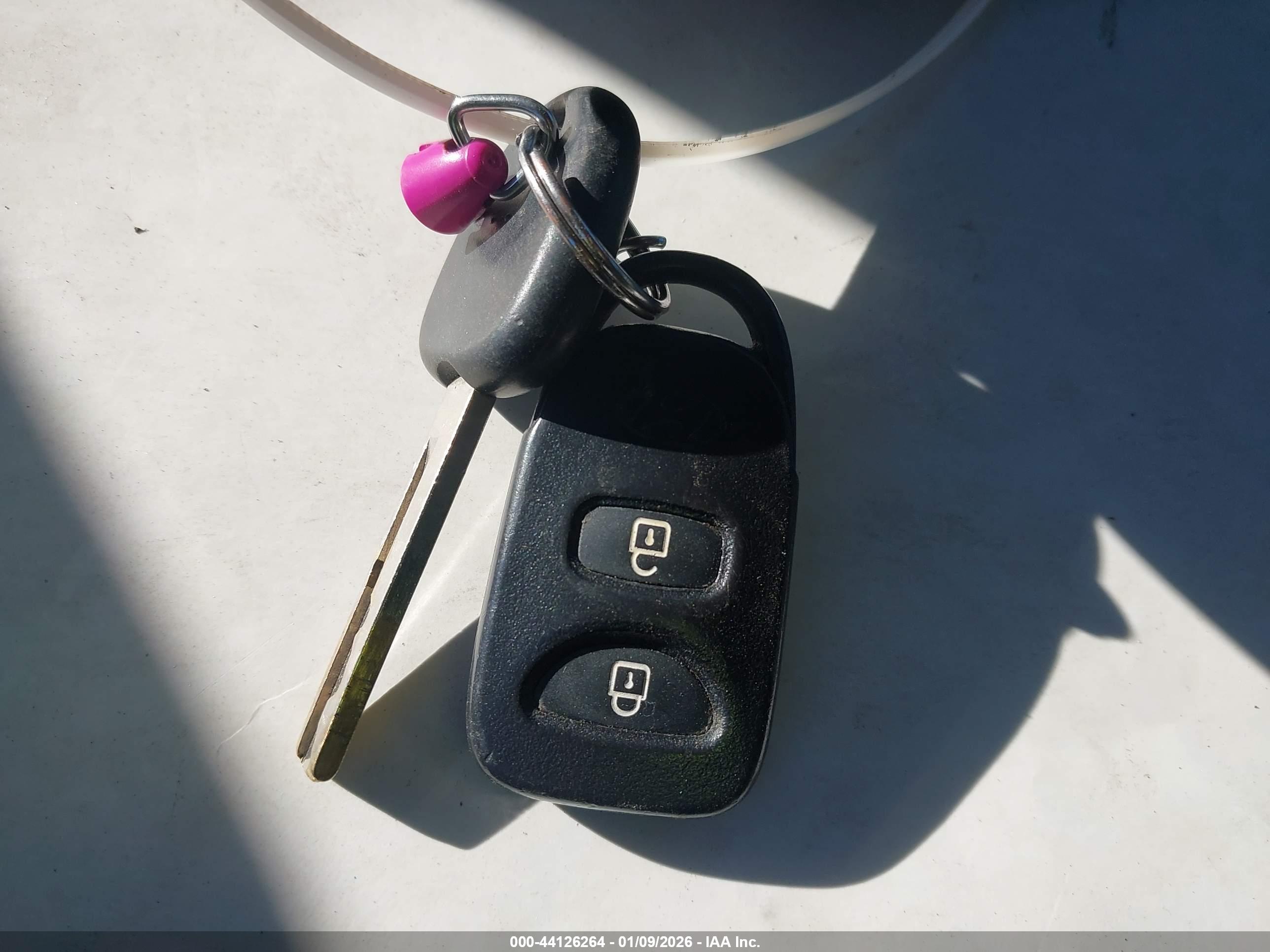 HYUNDAI ACCENT image 11