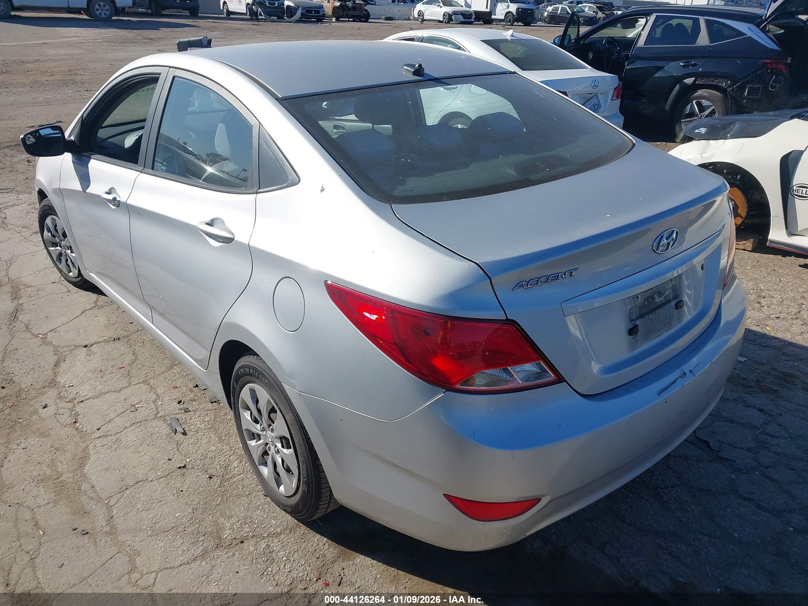 HYUNDAI ACCENT image 3