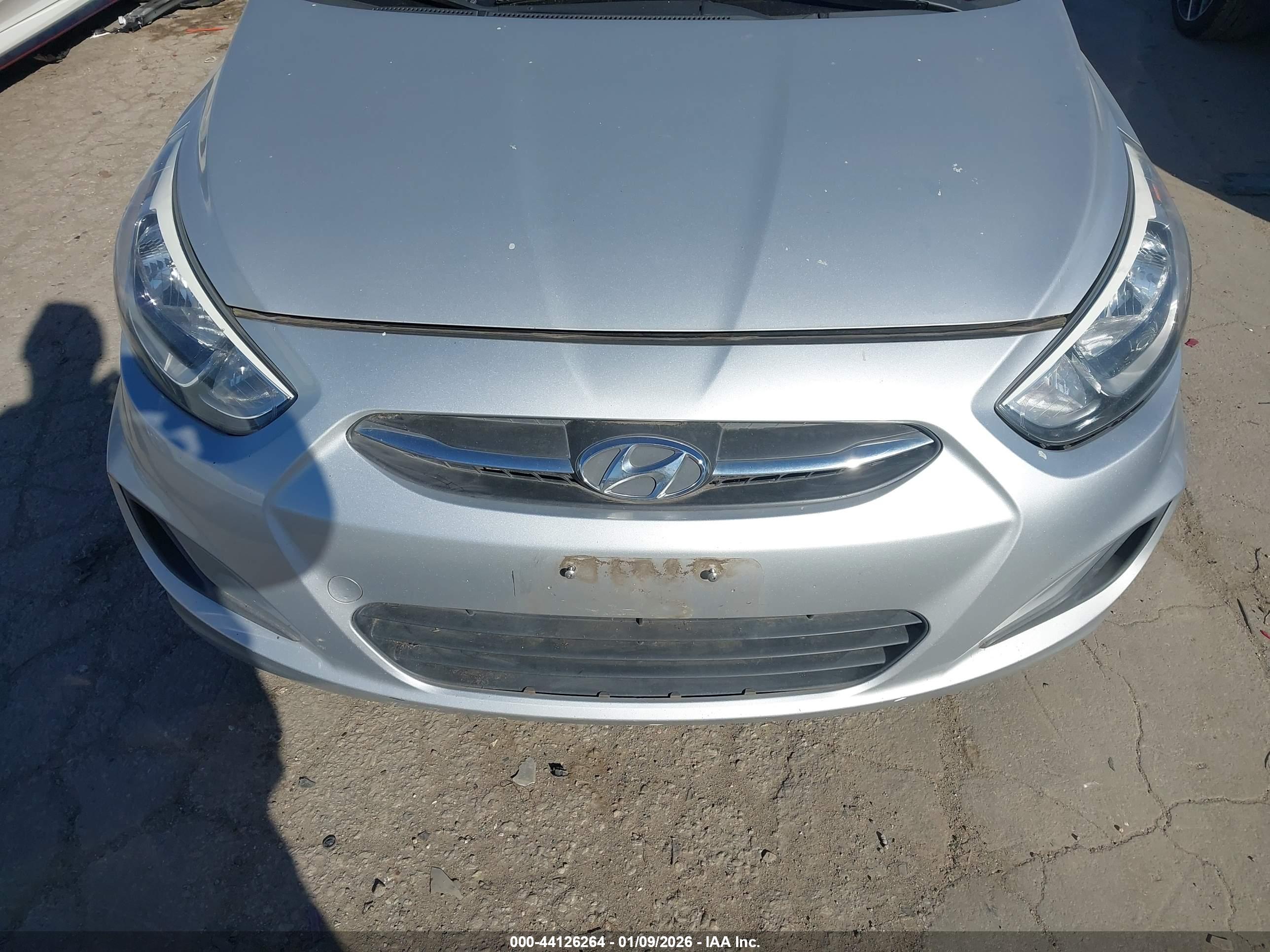 HYUNDAI ACCENT image 6