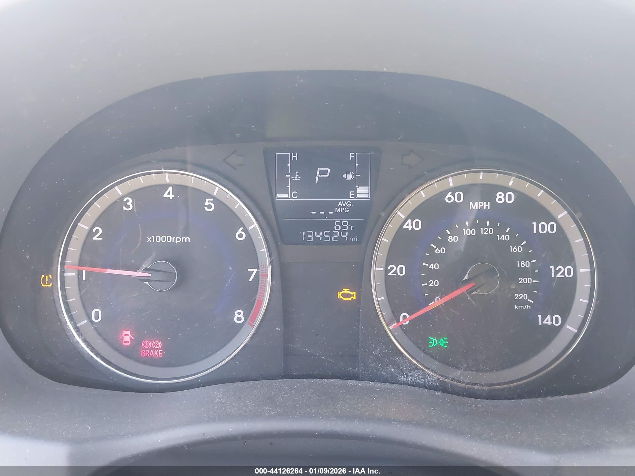 HYUNDAI ACCENT image 7