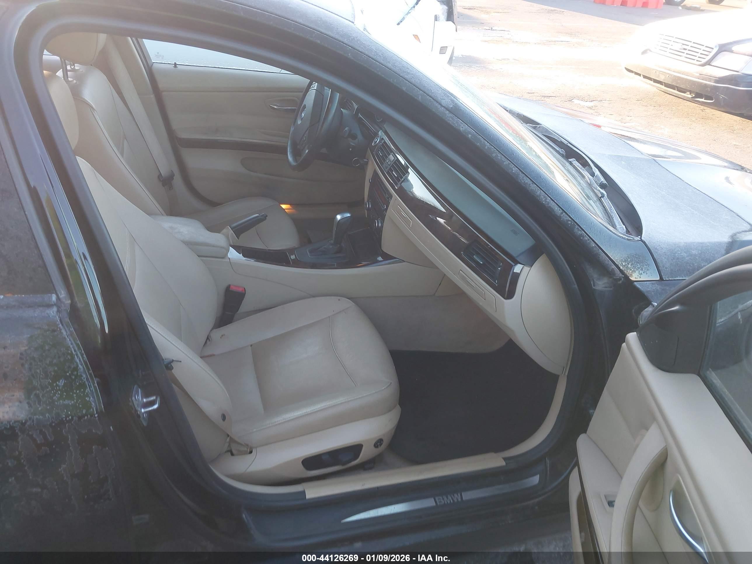 BMW 328I image 5