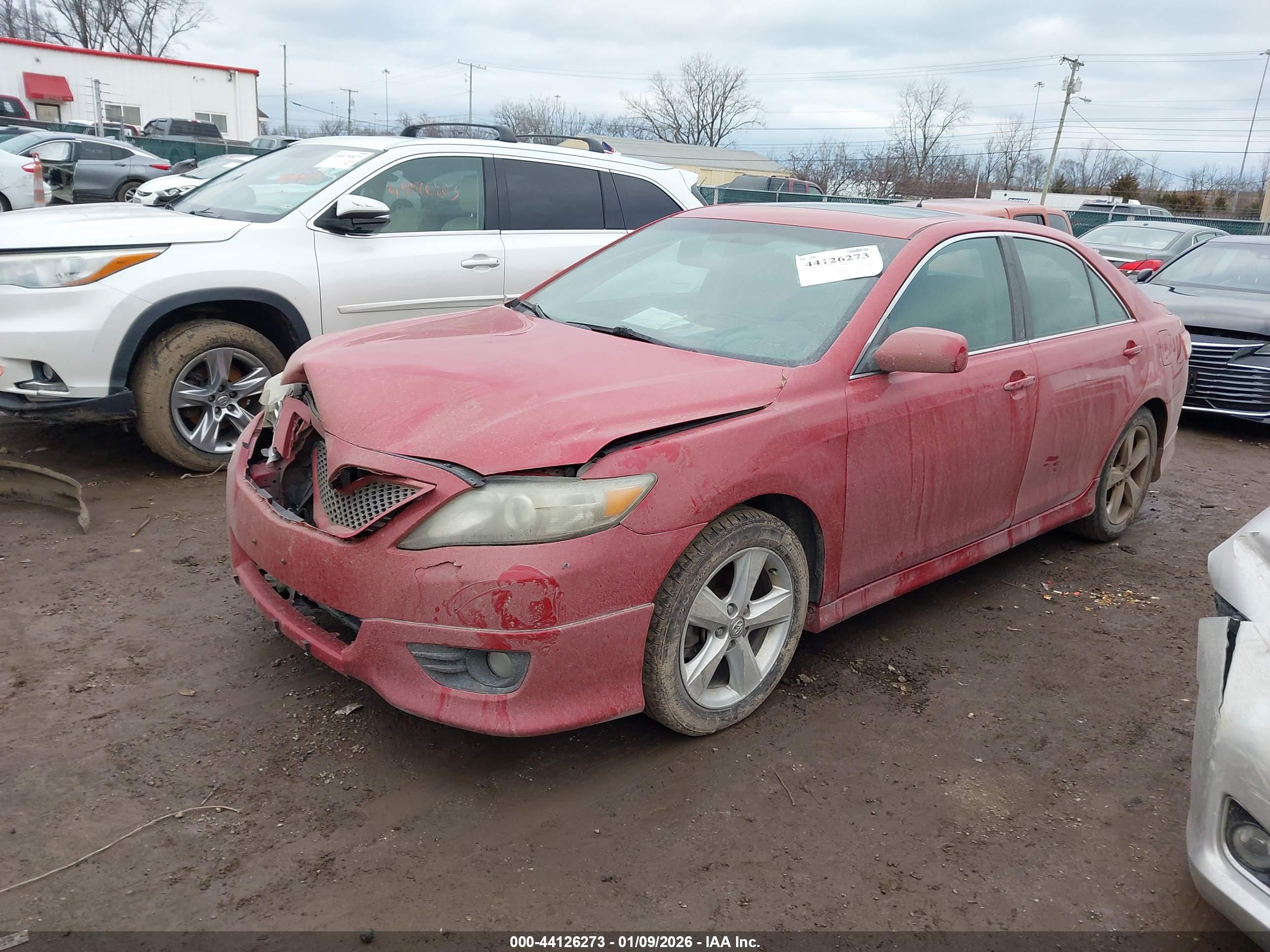 TOYOTA CAMRY image 2