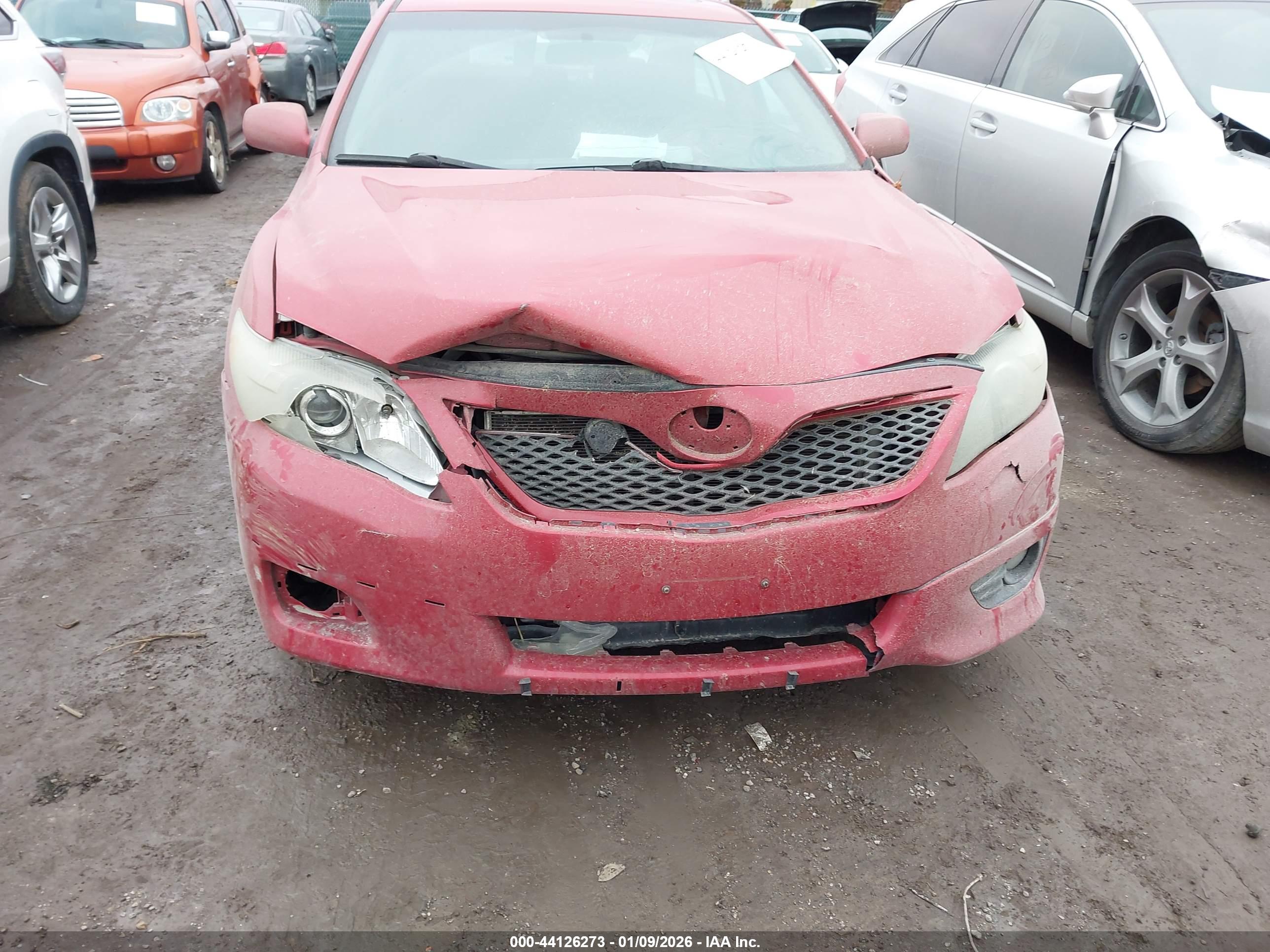 TOYOTA CAMRY image 6