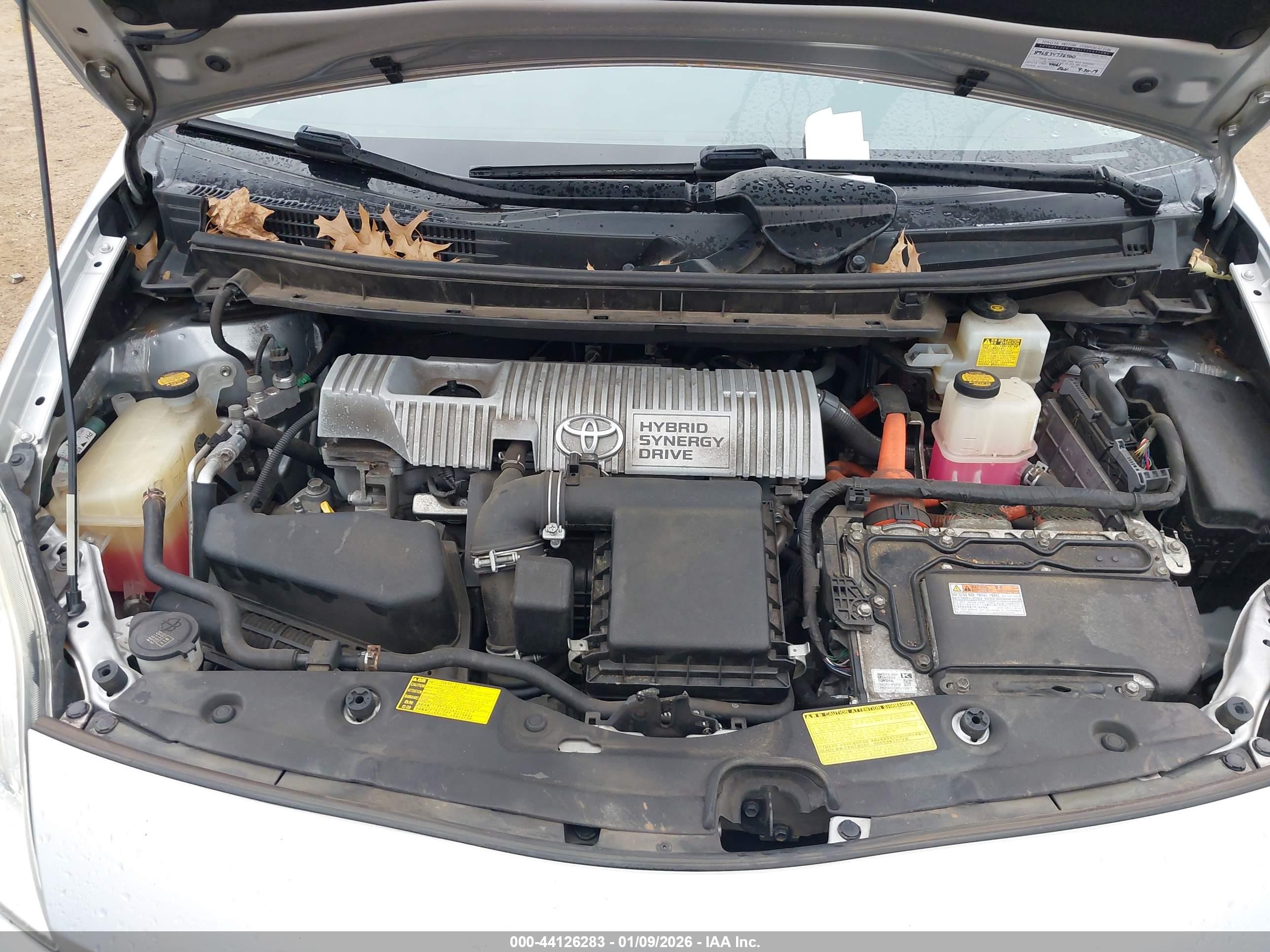 TOYOTA PRIUS image 10