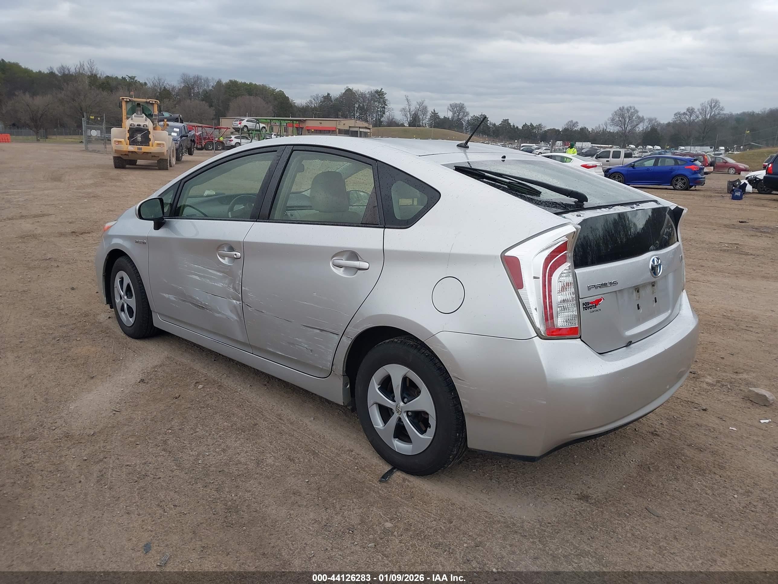 TOYOTA PRIUS image 3