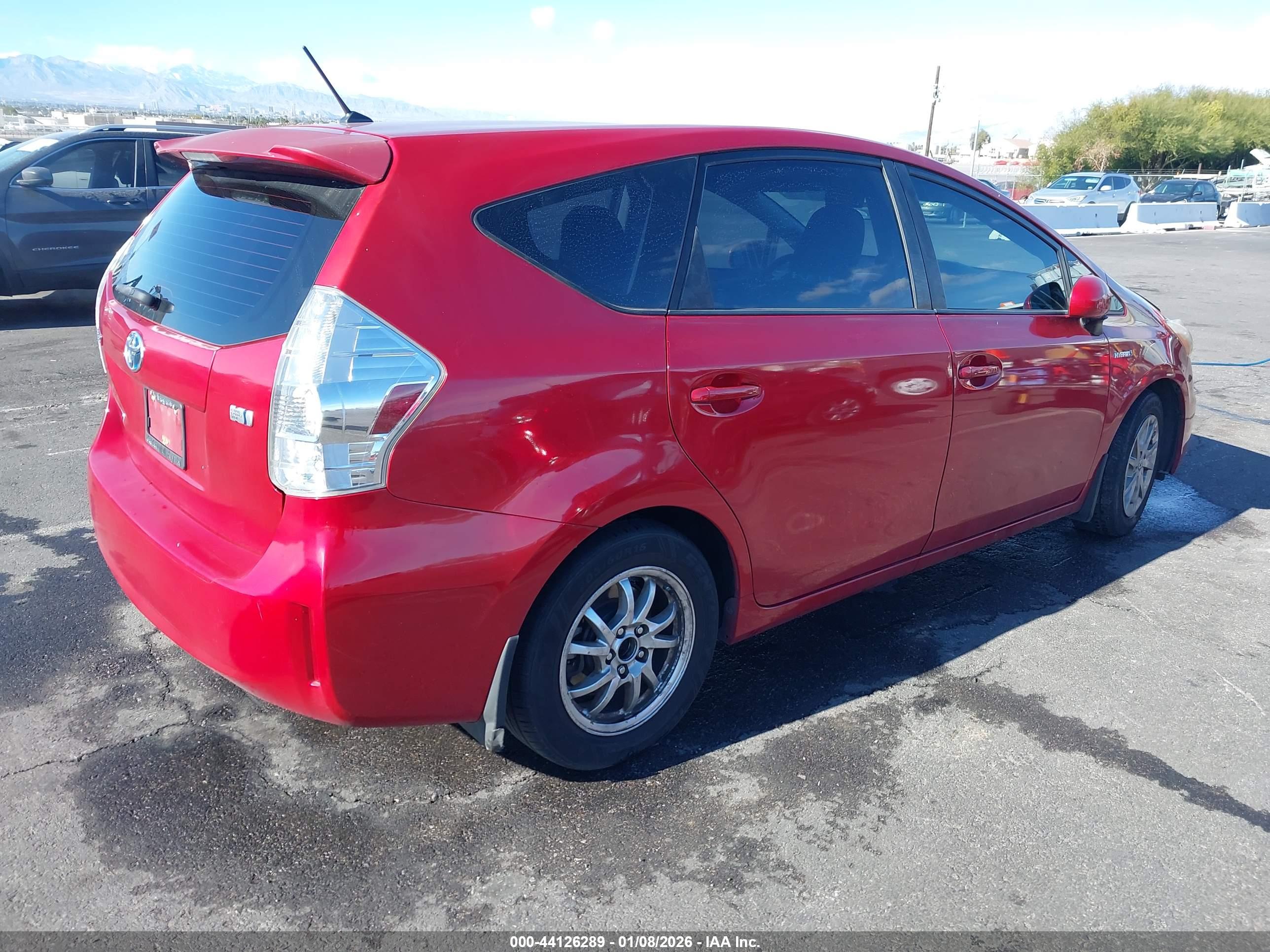 TOYOTA PRIUS image 4