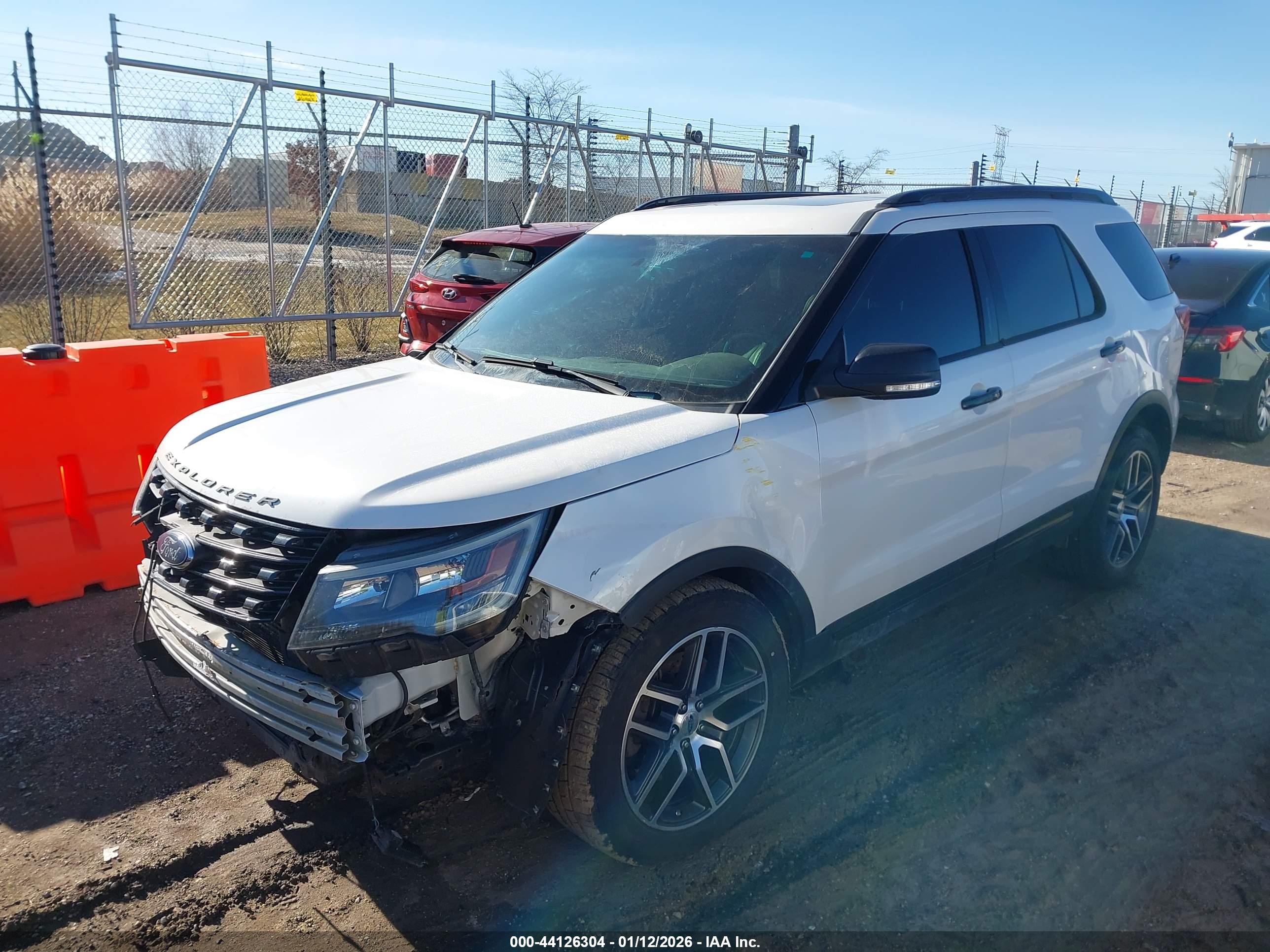 FORD EXPLORER image 2