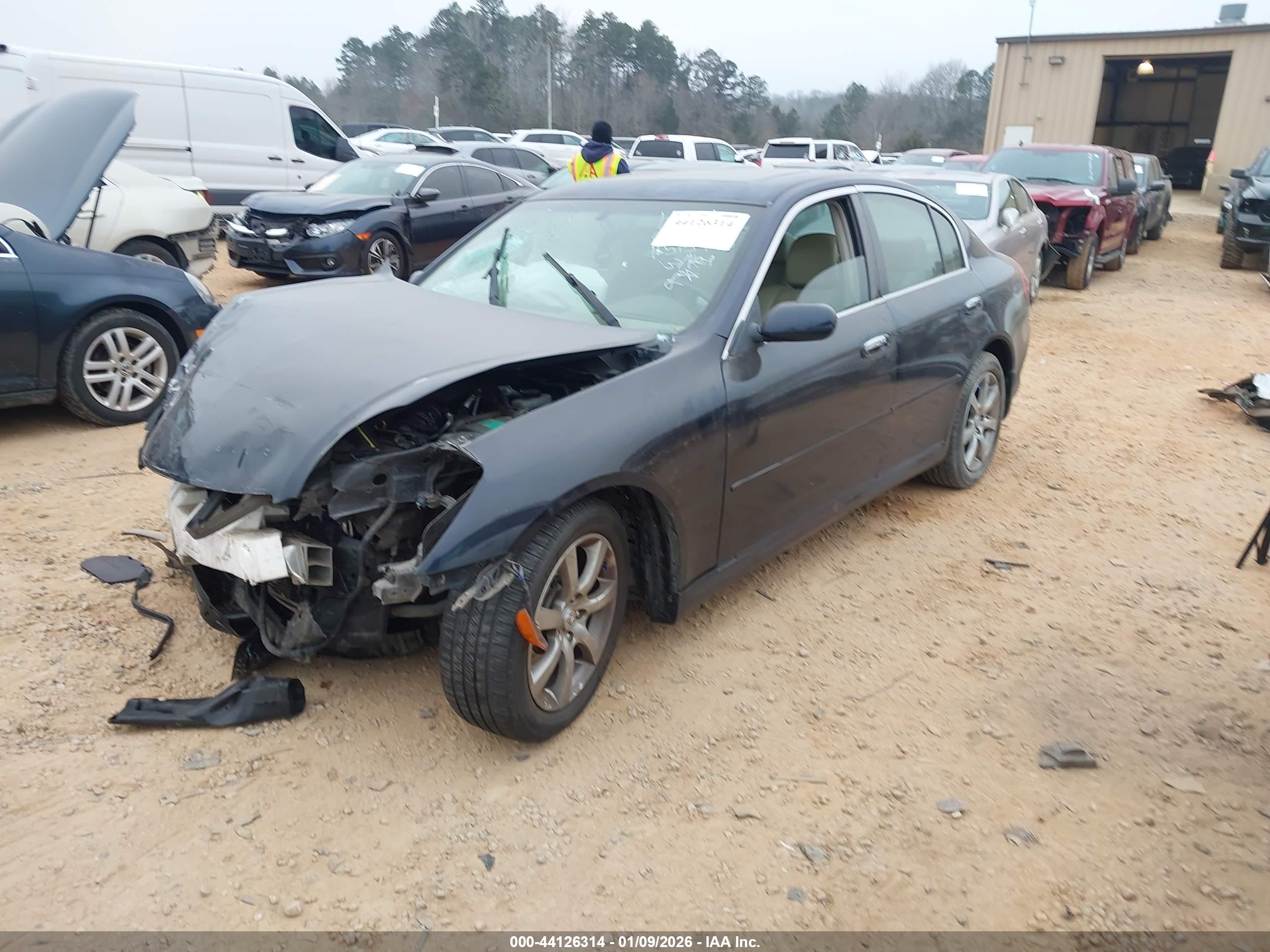 INFINITI G35 image 2
