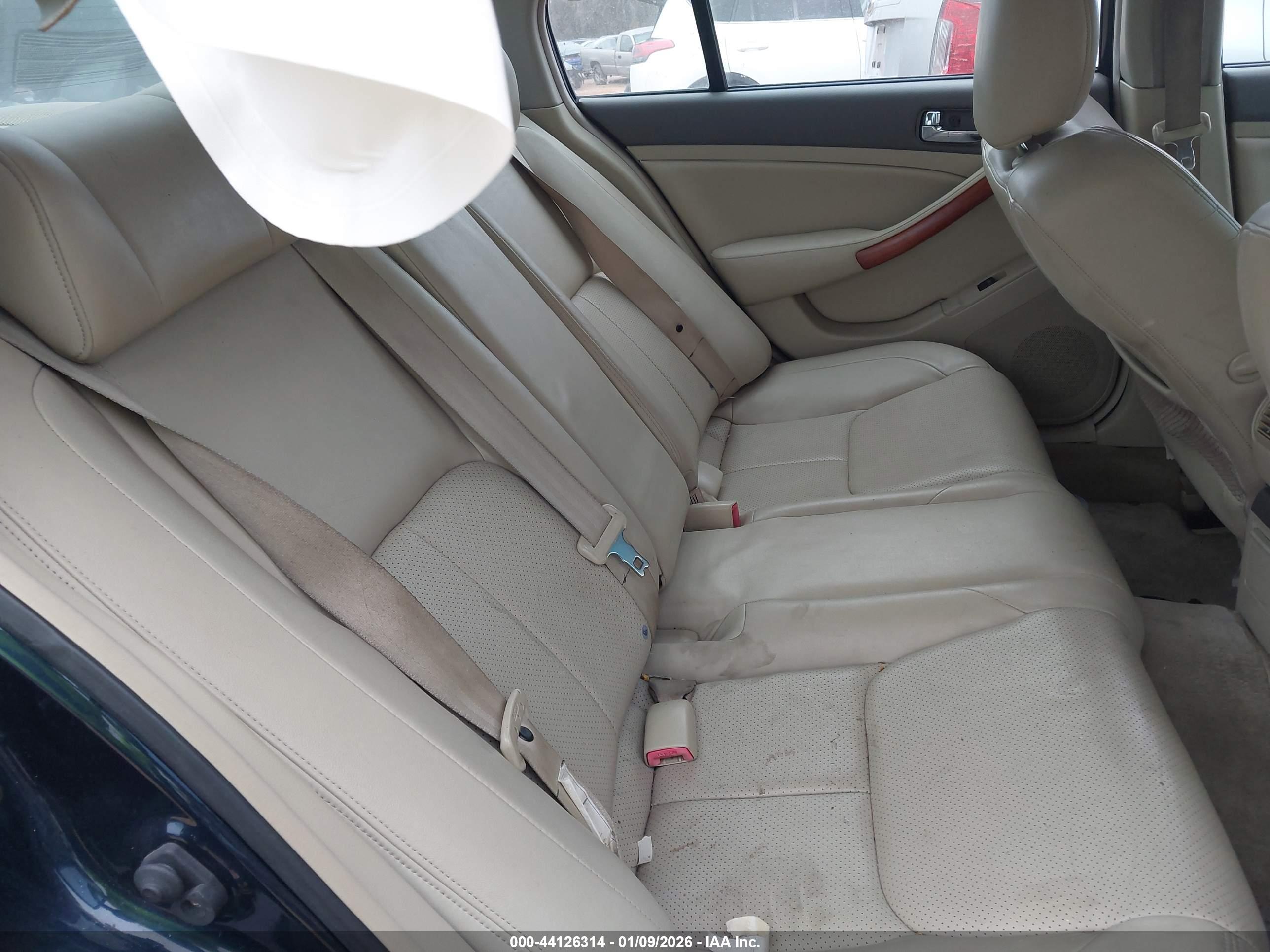 INFINITI G35 image 8