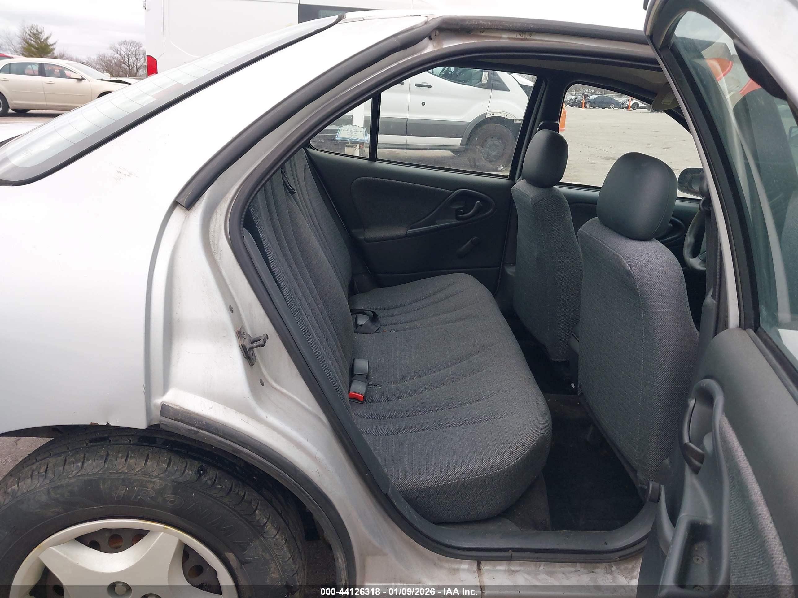 CHEVROLET CAVALIER image 8