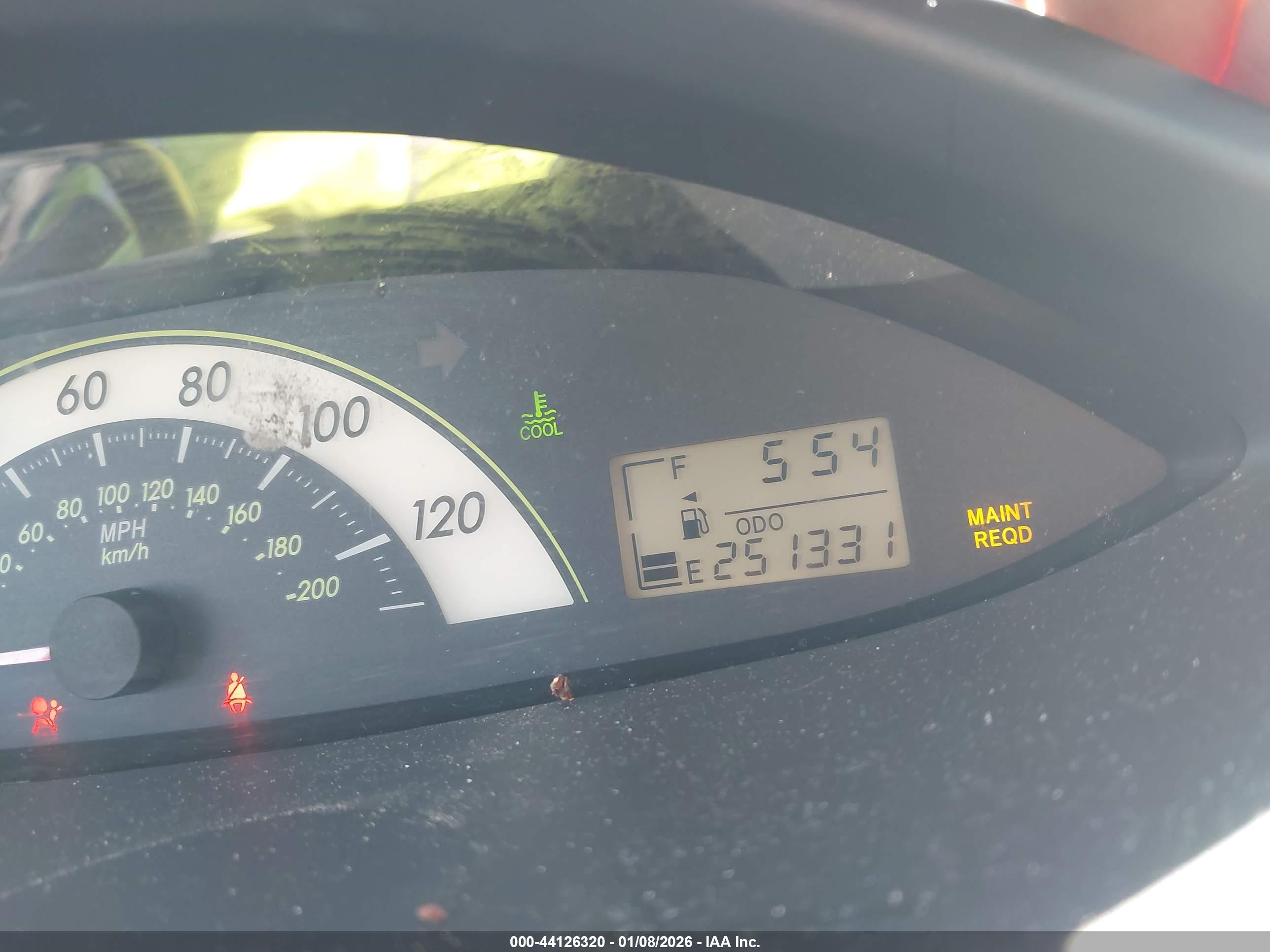 TOYOTA YARIS image 7
