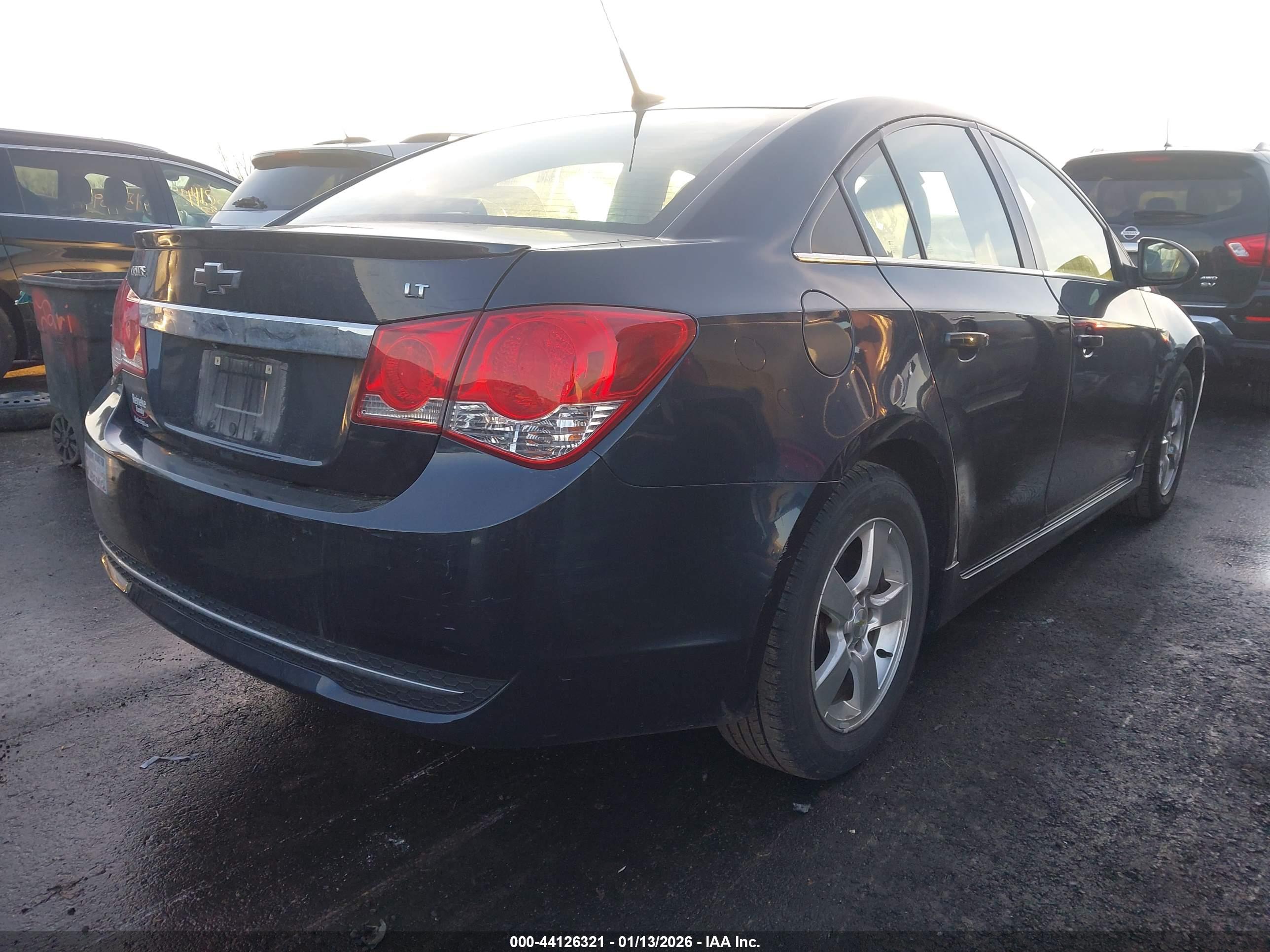 CHEVROLET CRUZE image 4