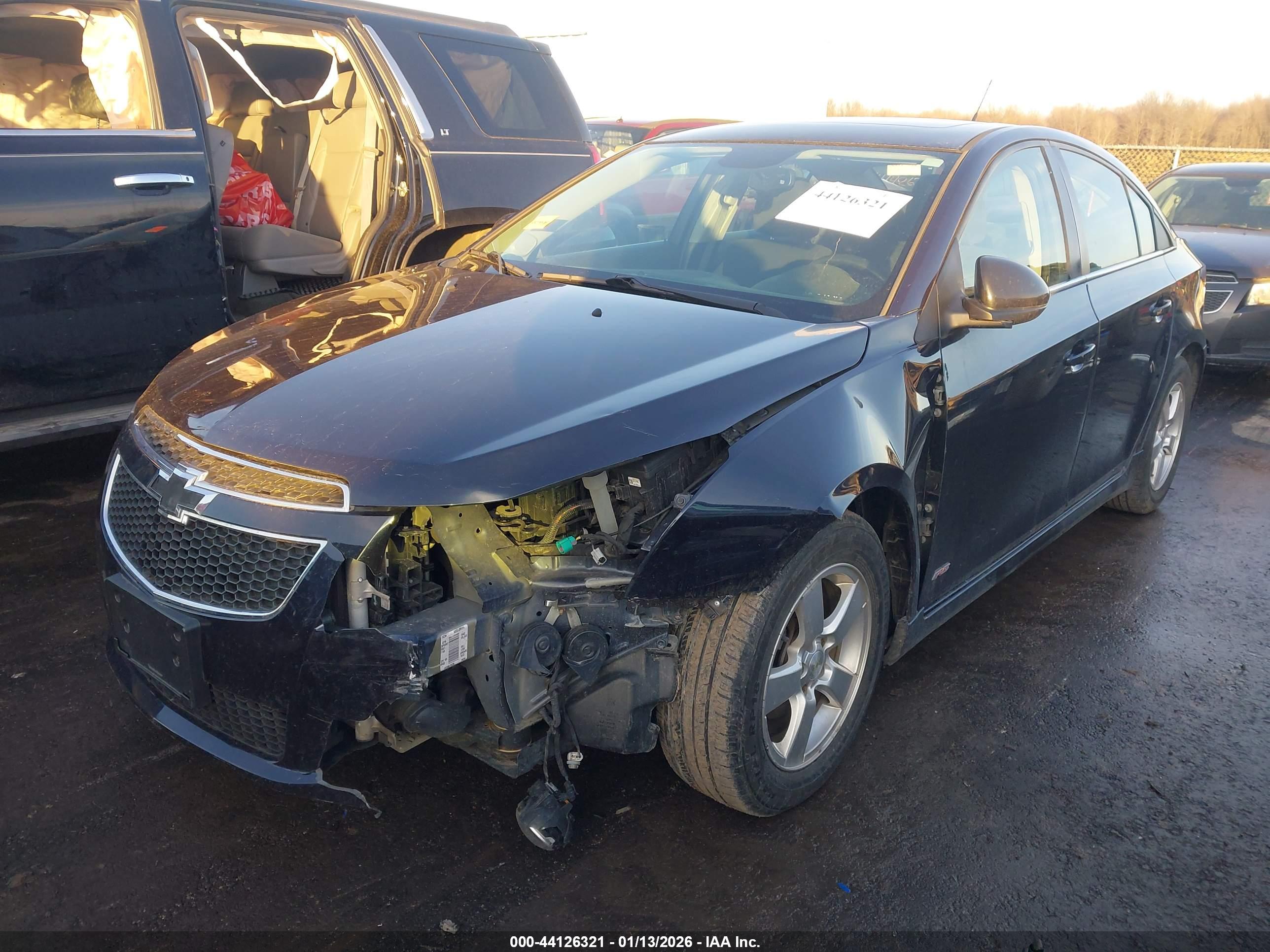CHEVROLET CRUZE image 6