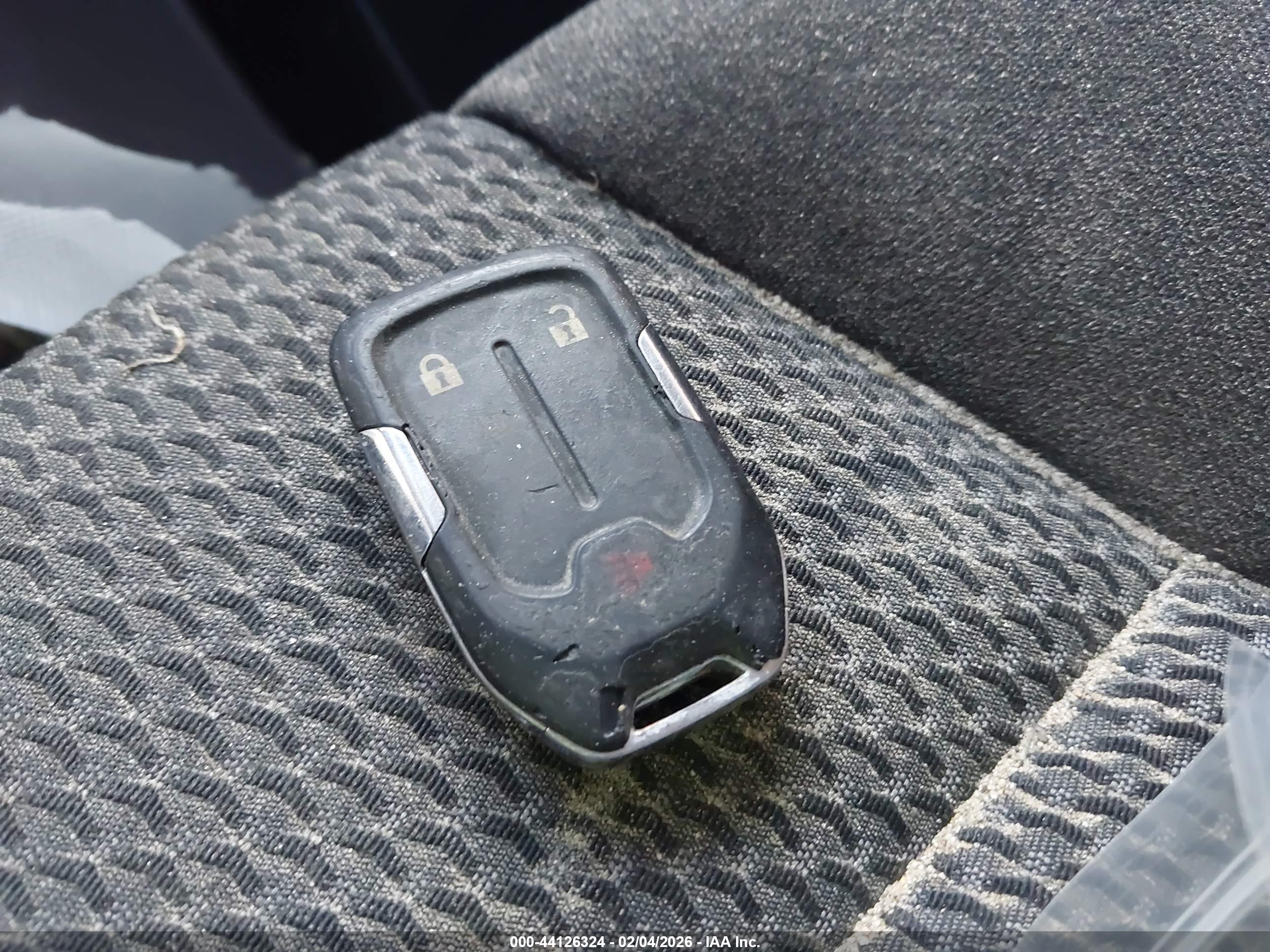 GMC TERRAIN image 11