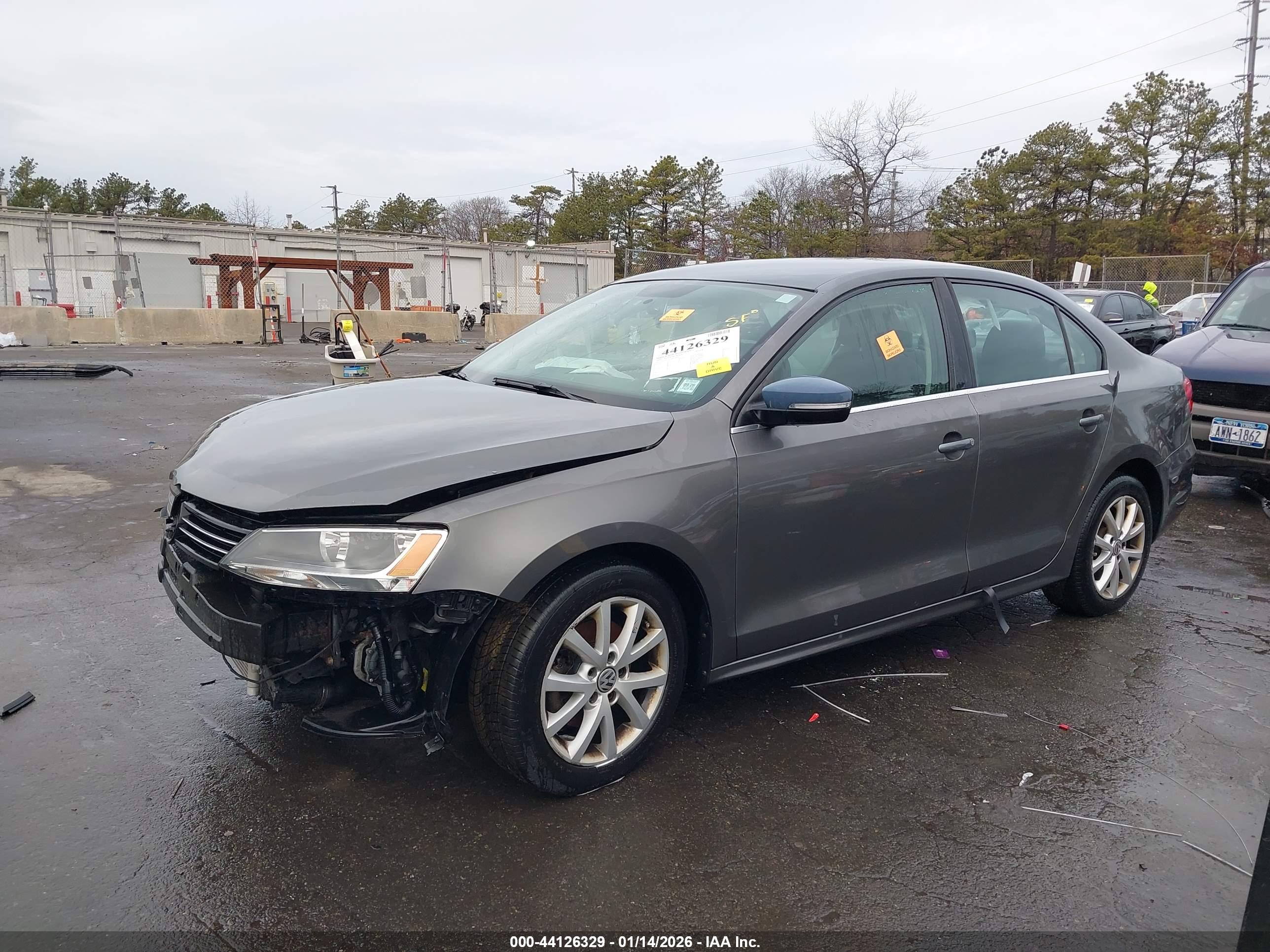 VOLKSWAGEN JETTA image 2