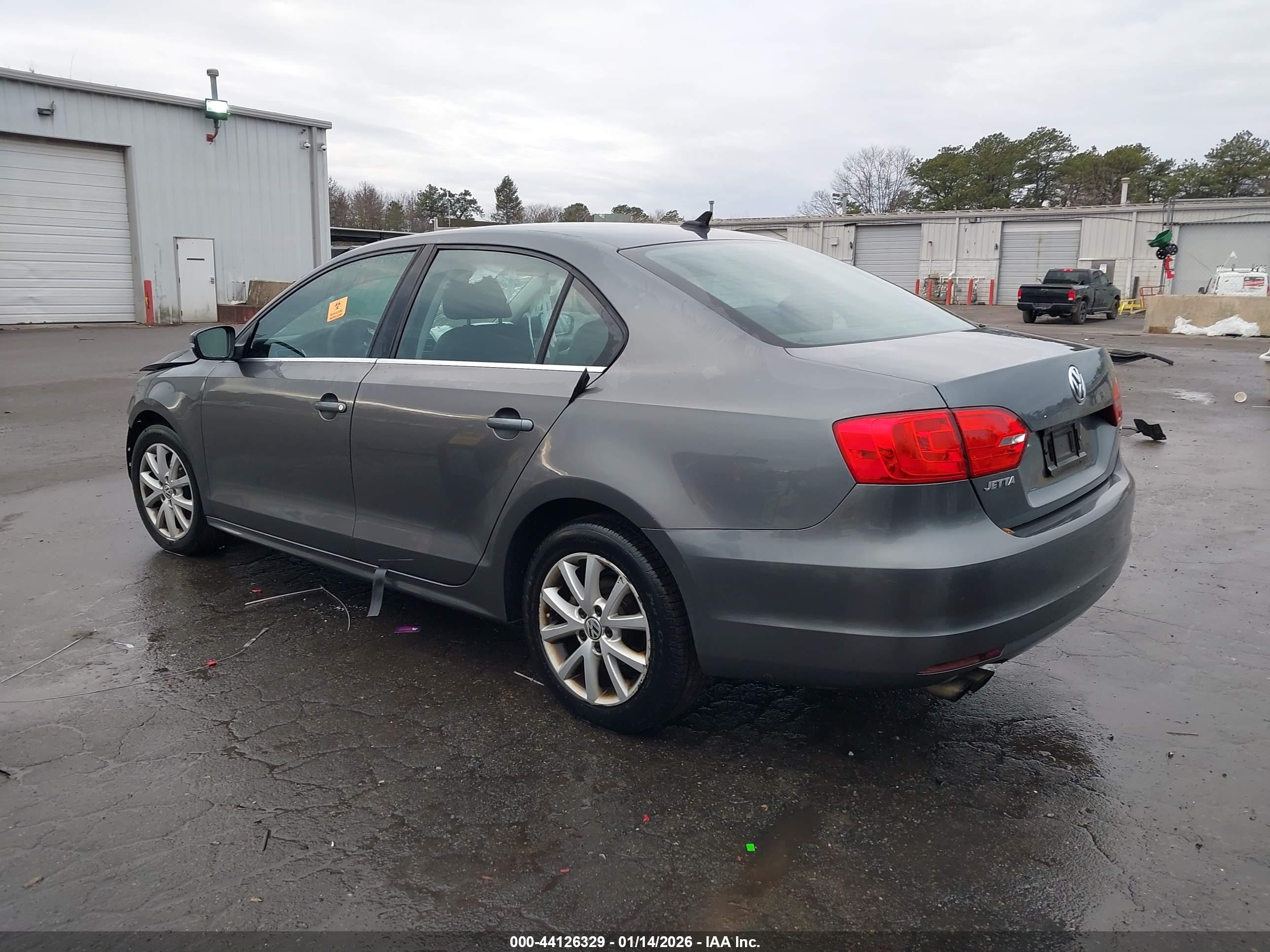 VOLKSWAGEN JETTA image 3