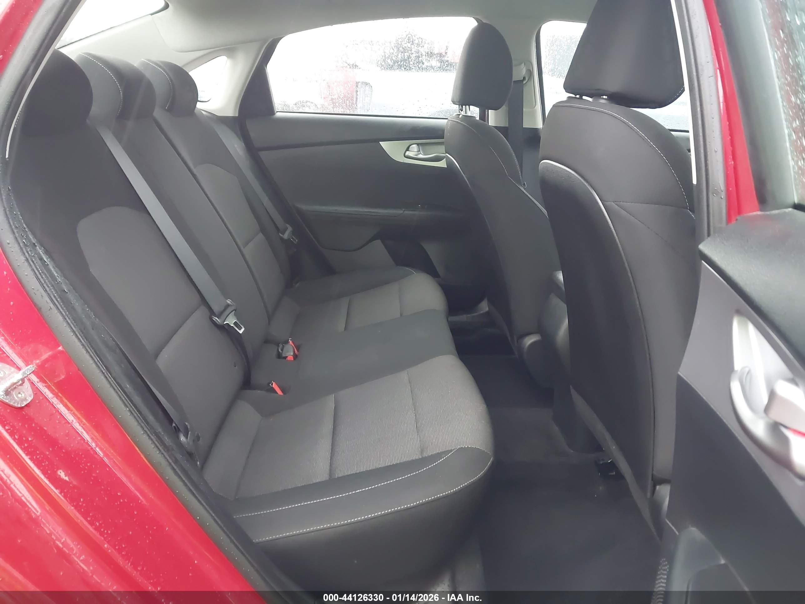 KIA FORTE image 8