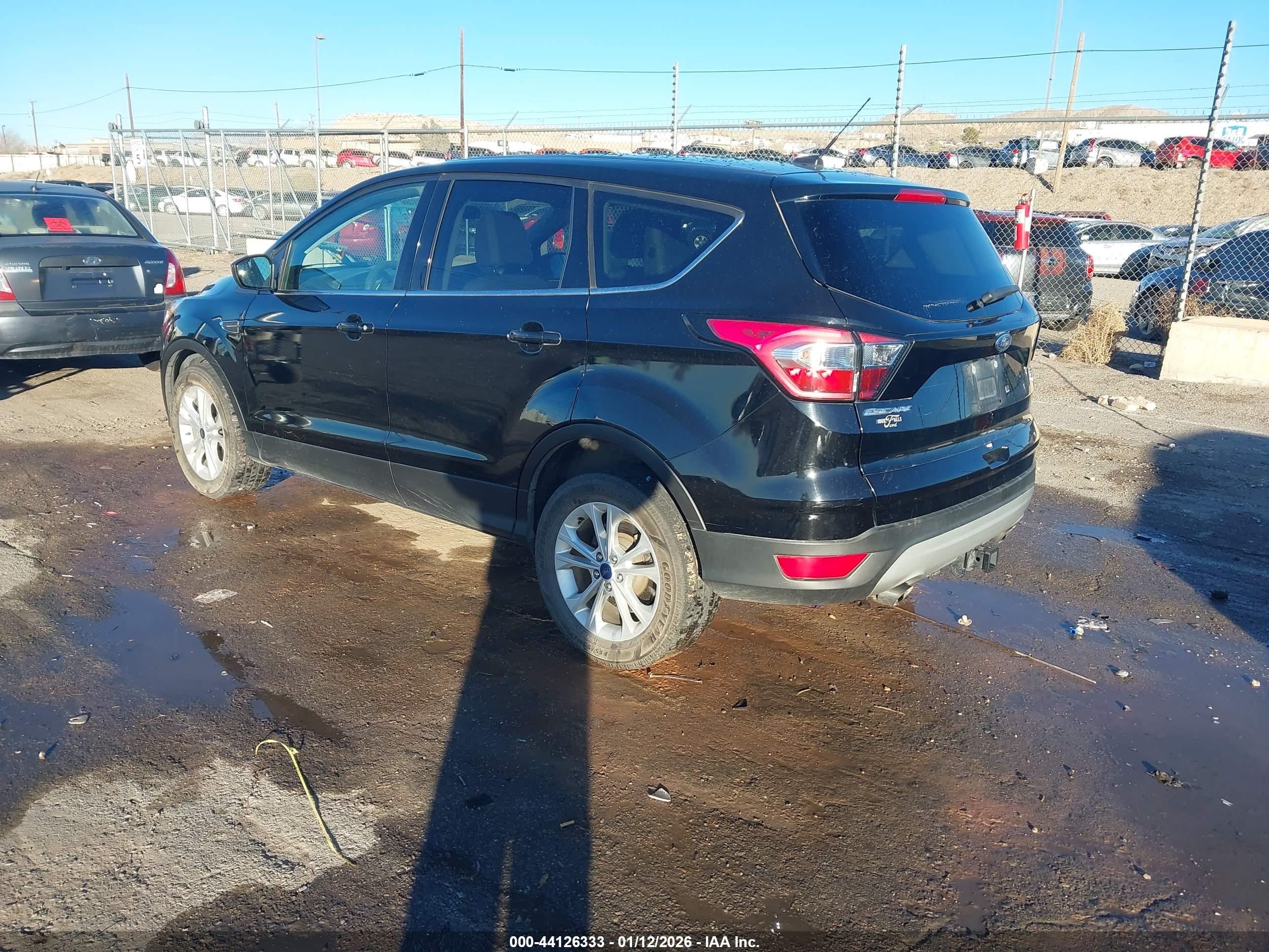 FORD ESCAPE image 3