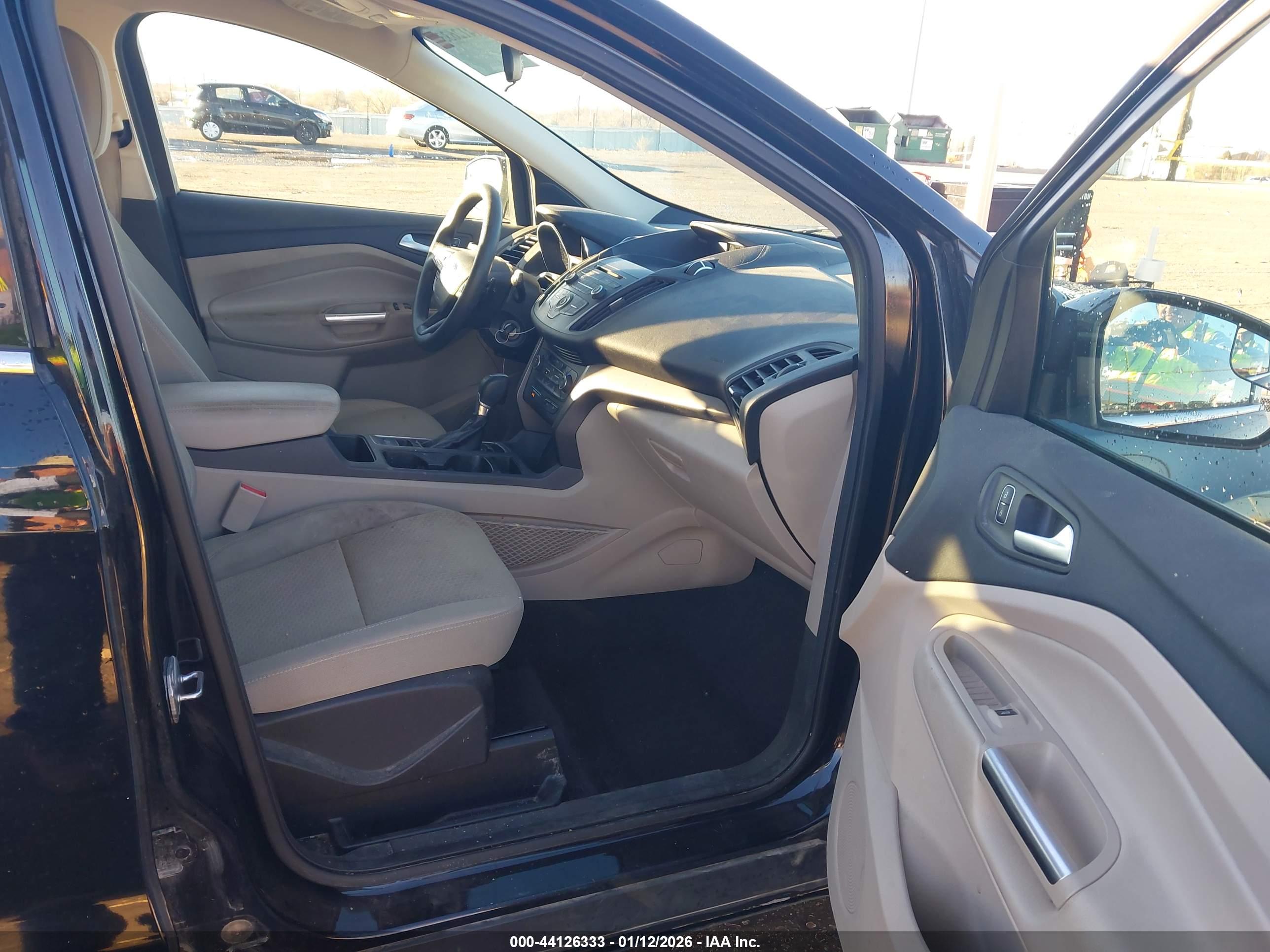 FORD ESCAPE image 5