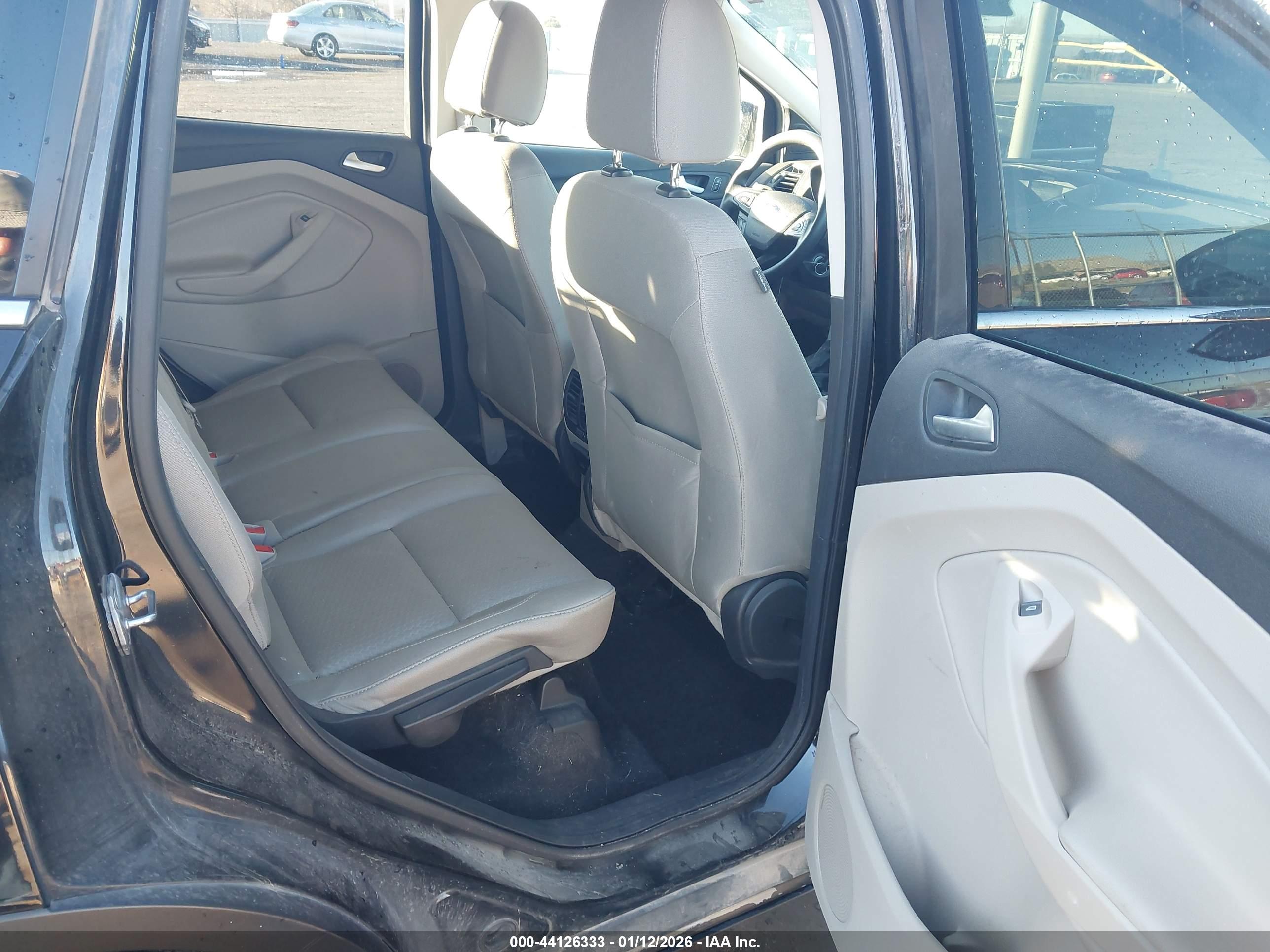 FORD ESCAPE image 8