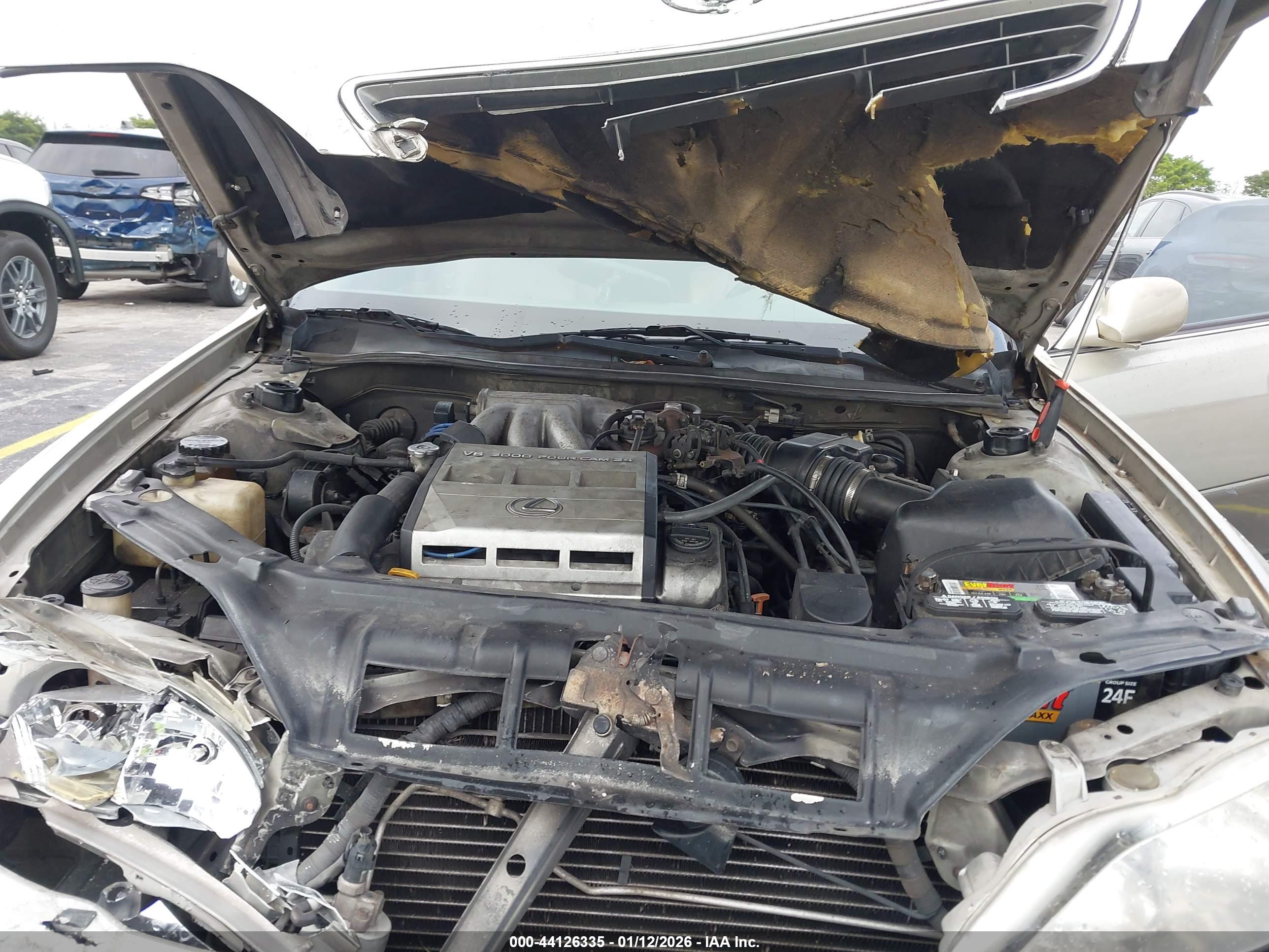 LEXUS ES image 10